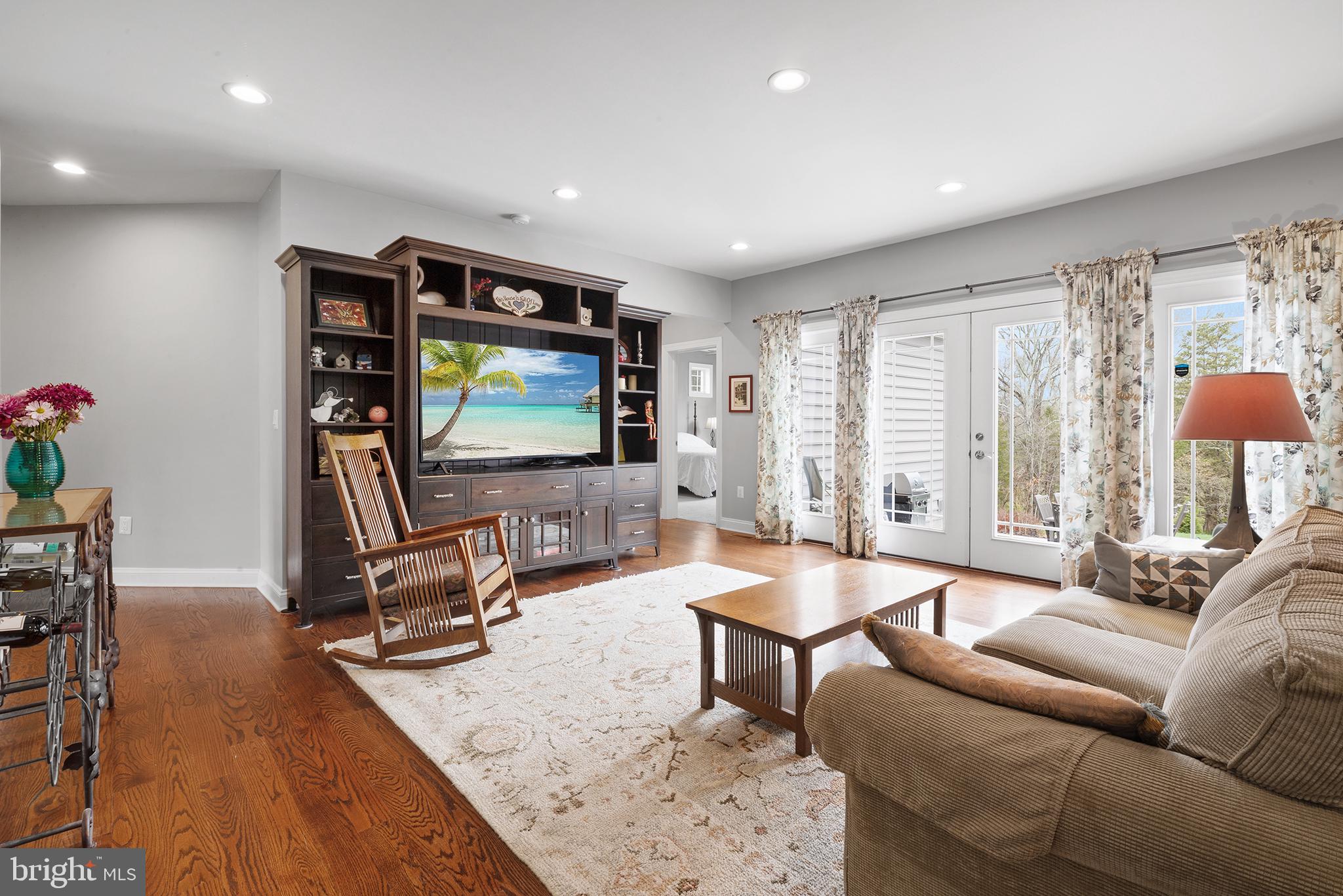 CUMBERLAND TOWNSHIP - Residential