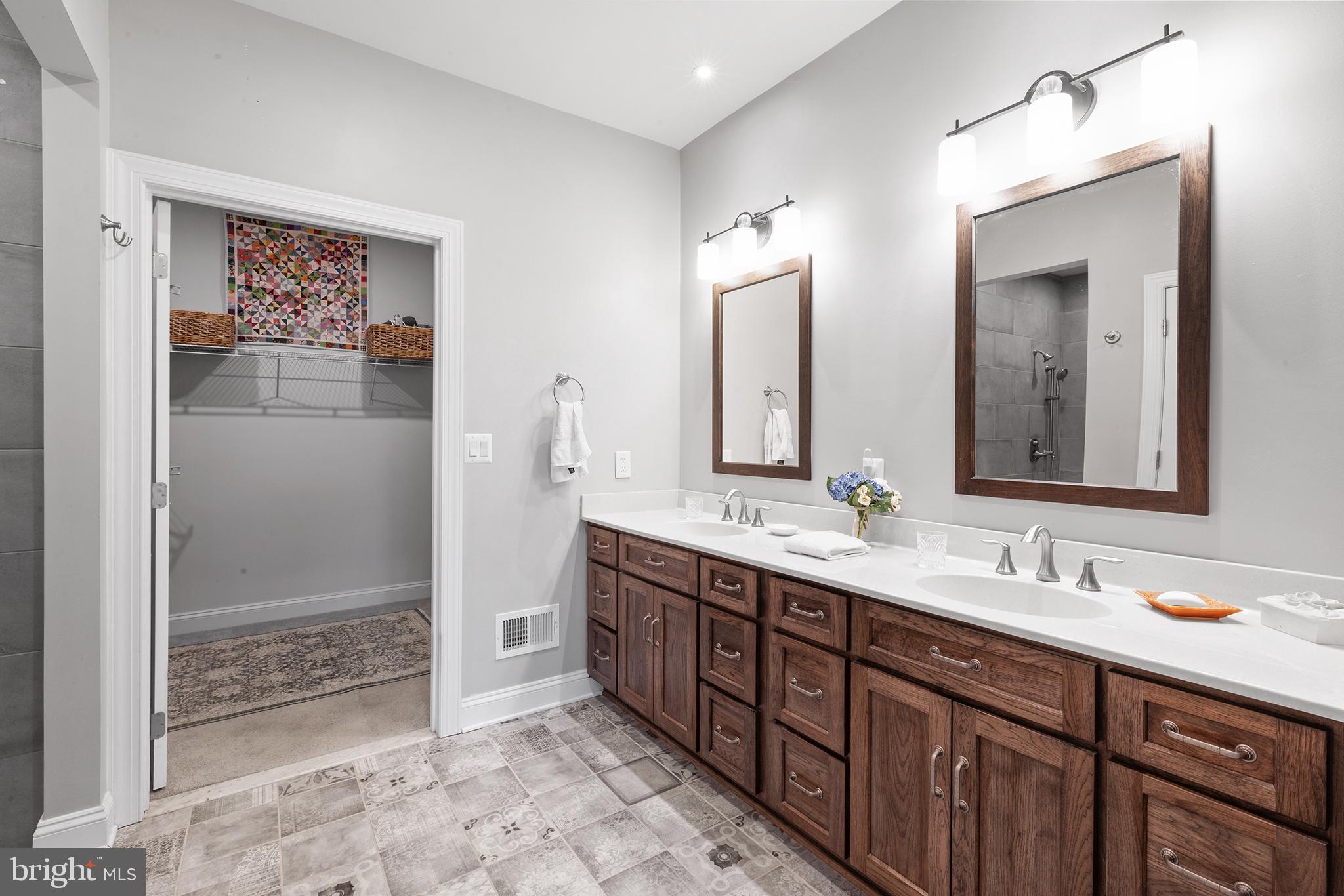 CUMBERLAND TOWNSHIP - Residential