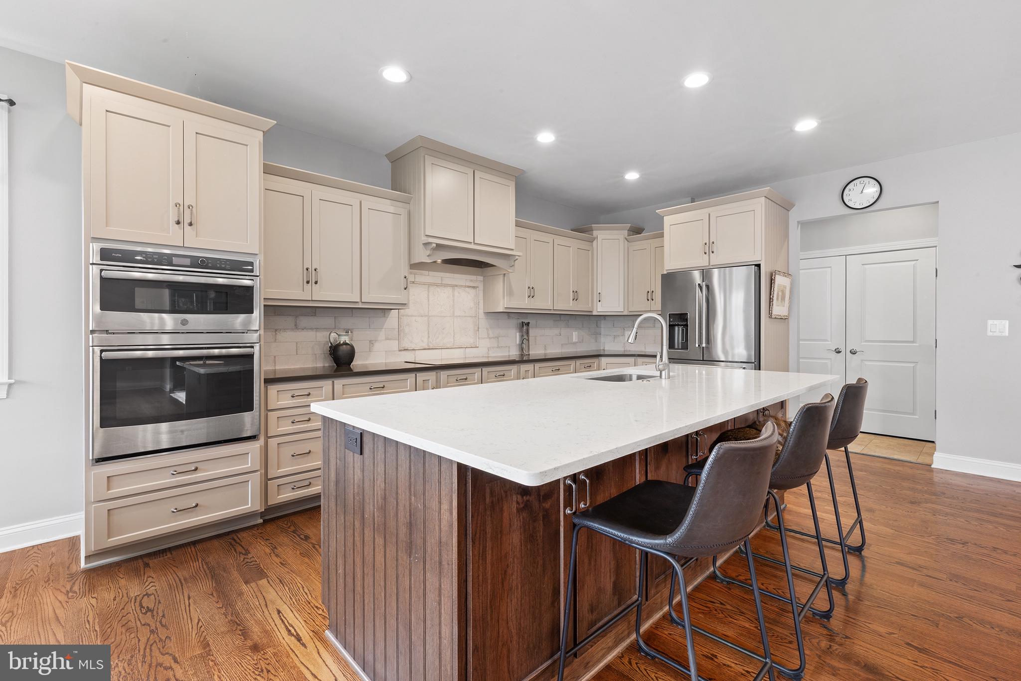 CUMBERLAND TOWNSHIP - Residential