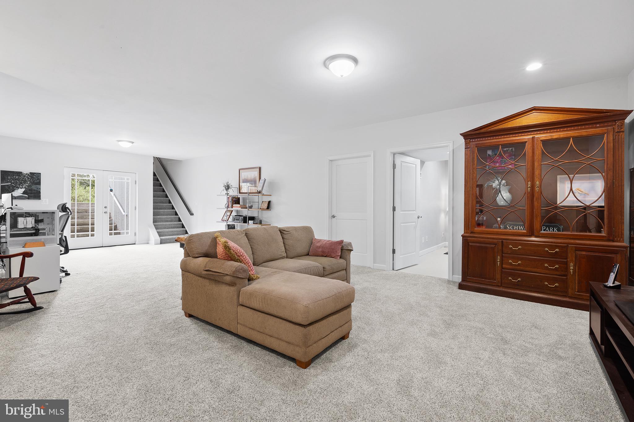 CUMBERLAND TOWNSHIP - Residential