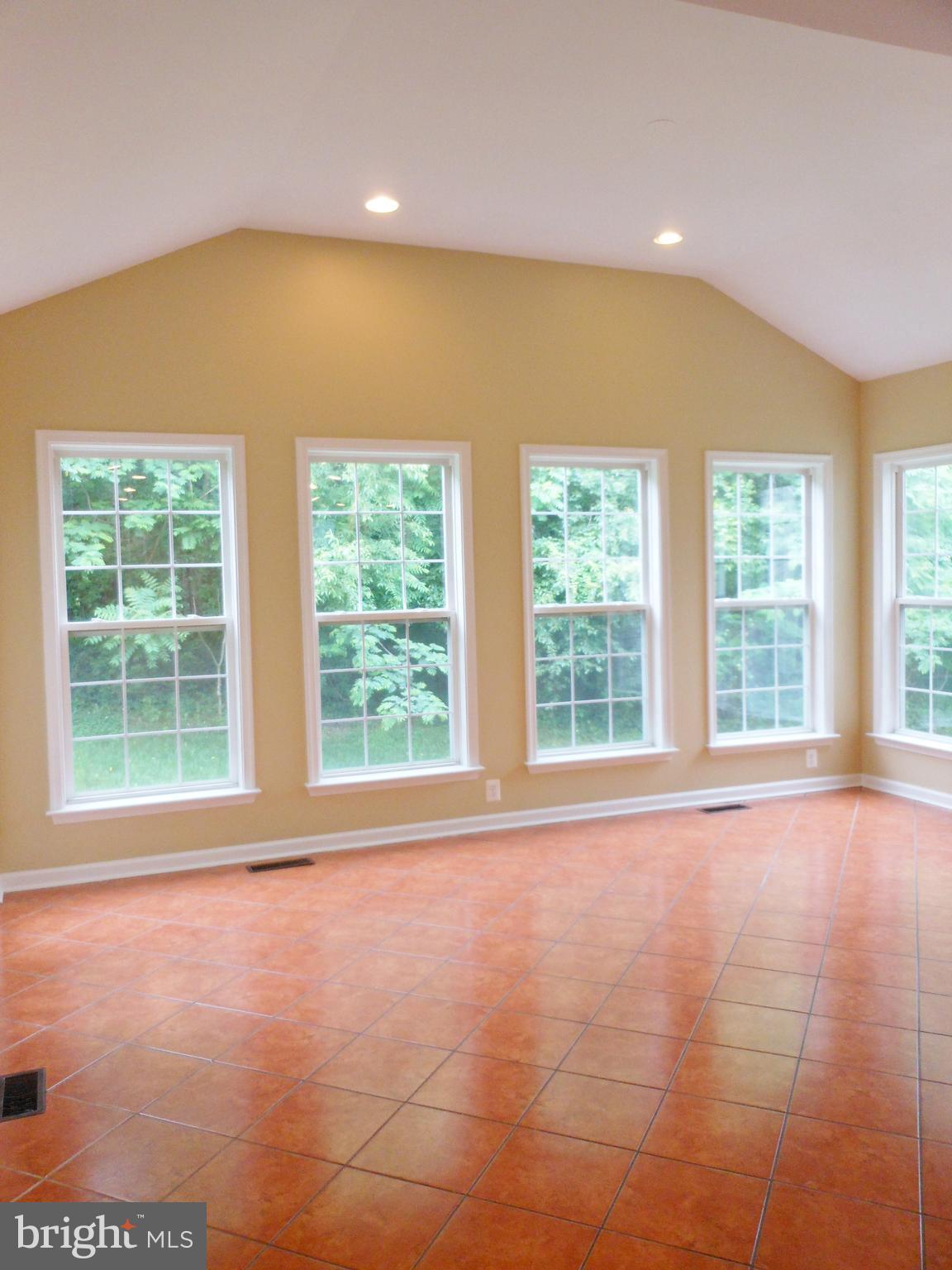 STACYS RIDGE - Residential Lease