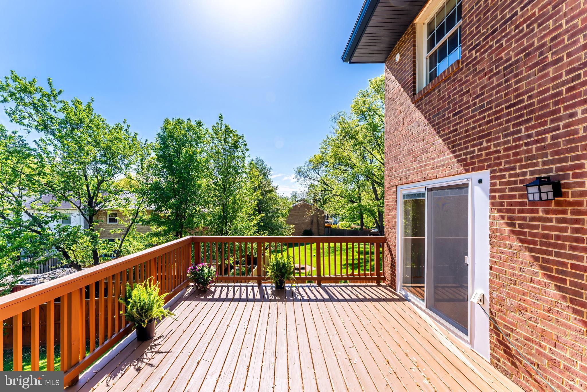 LONDON TOWN WEST - Residential