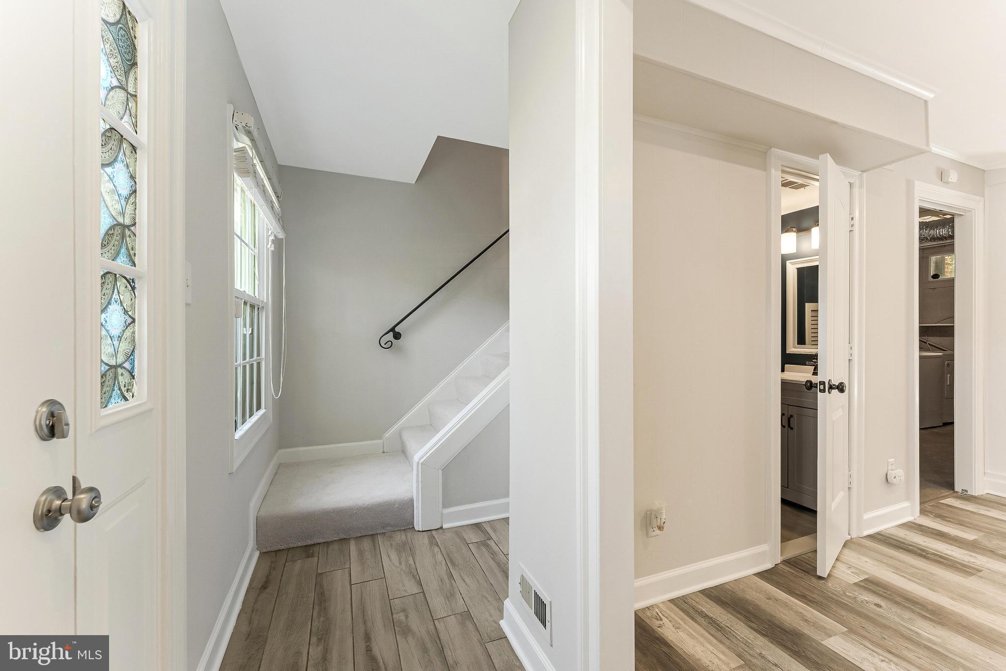 LONDON TOWN WEST - Residential