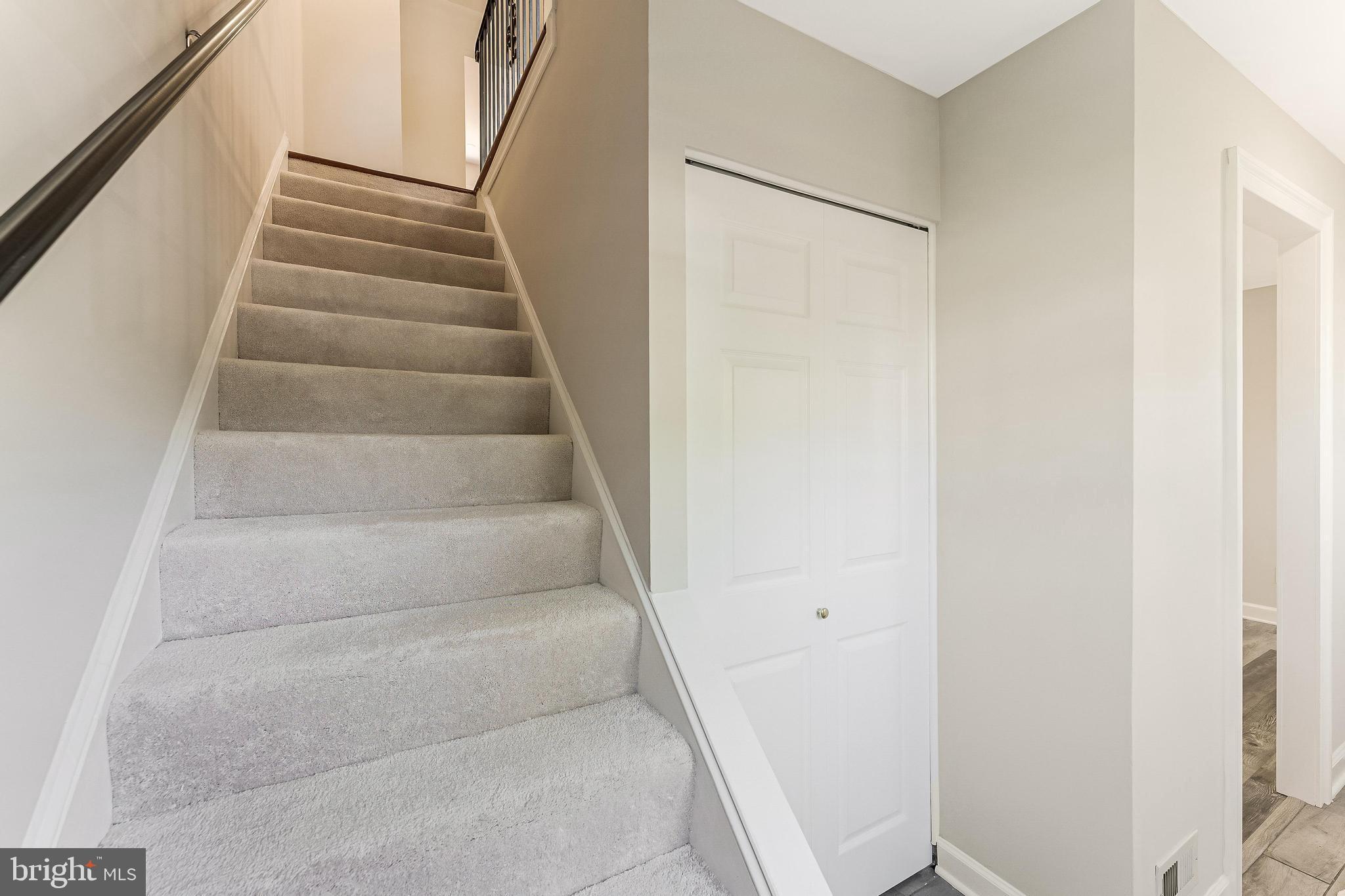 LONDON TOWN WEST - Residential