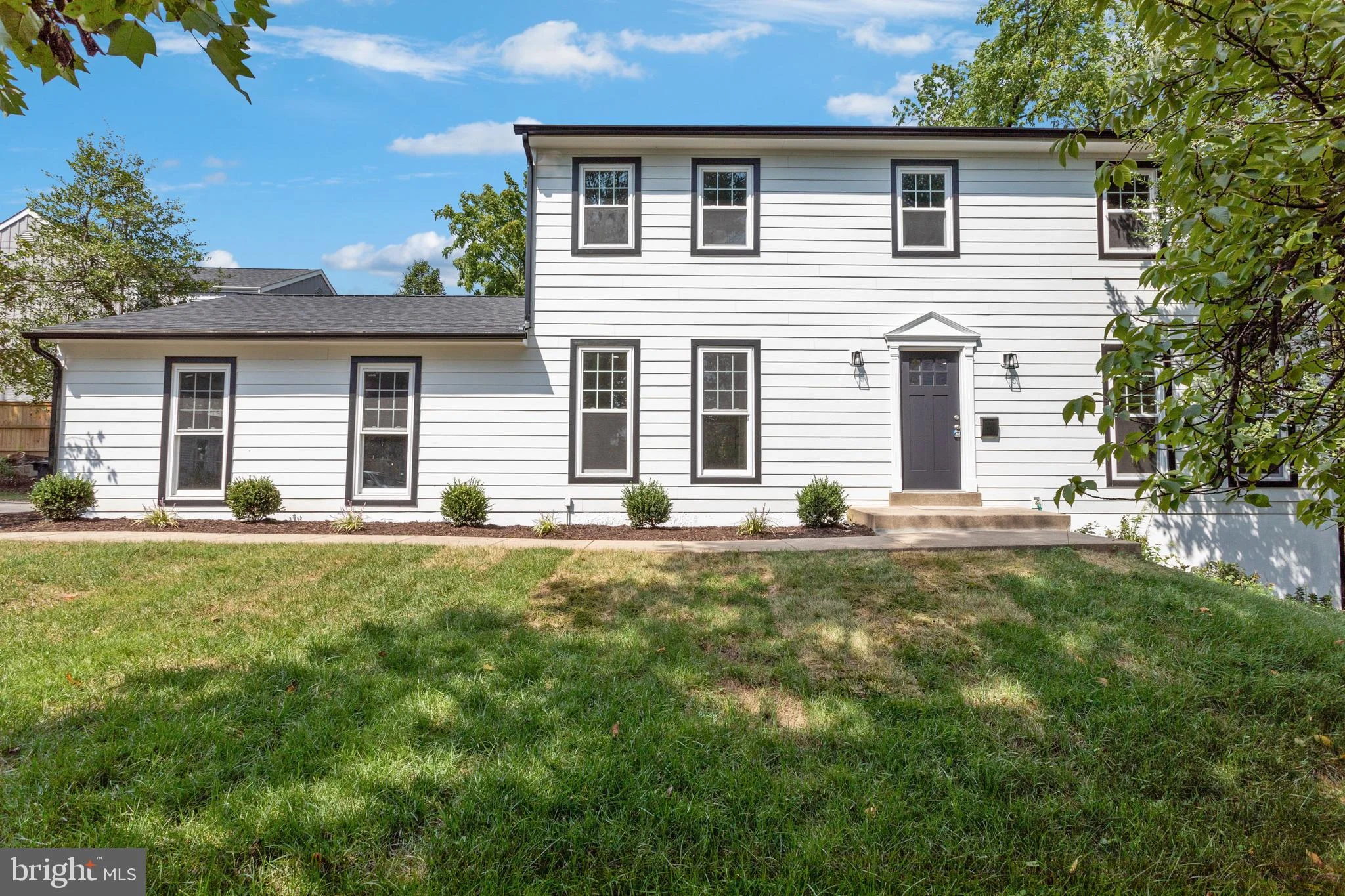 2311 N Underwood Street, Arlington, VA 22205