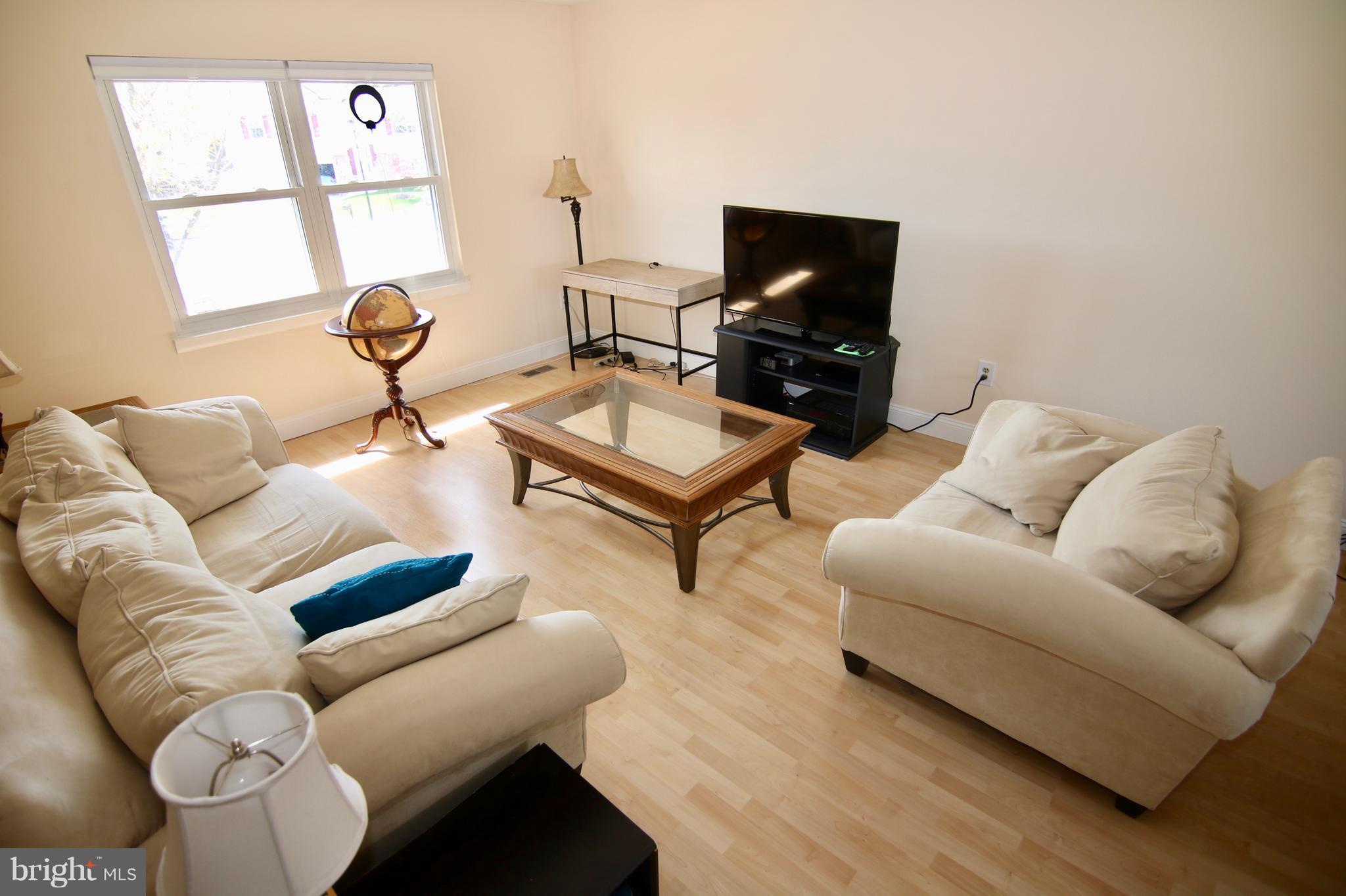 THE PROVINCES - Residential