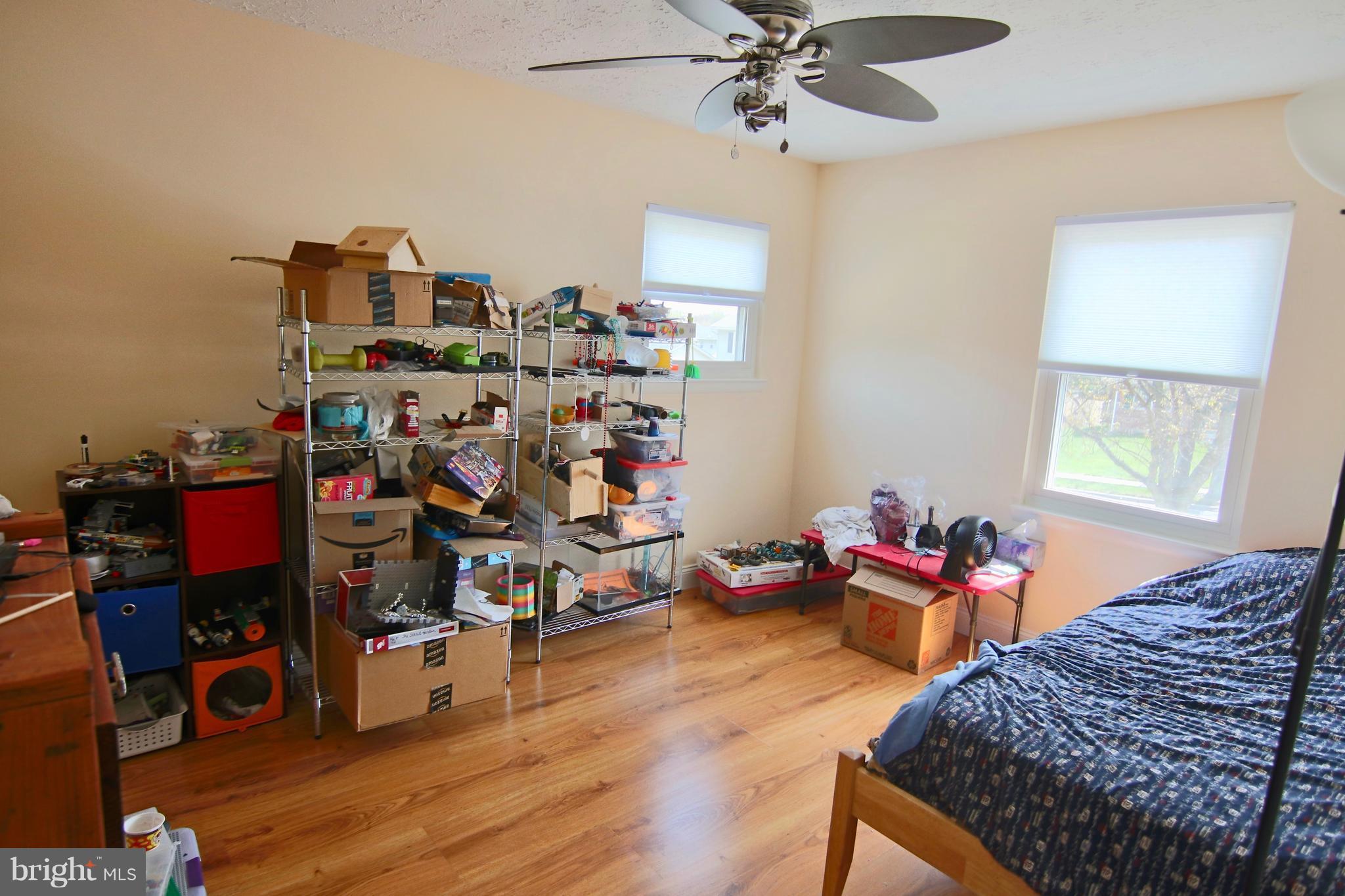 THE PROVINCES - Residential