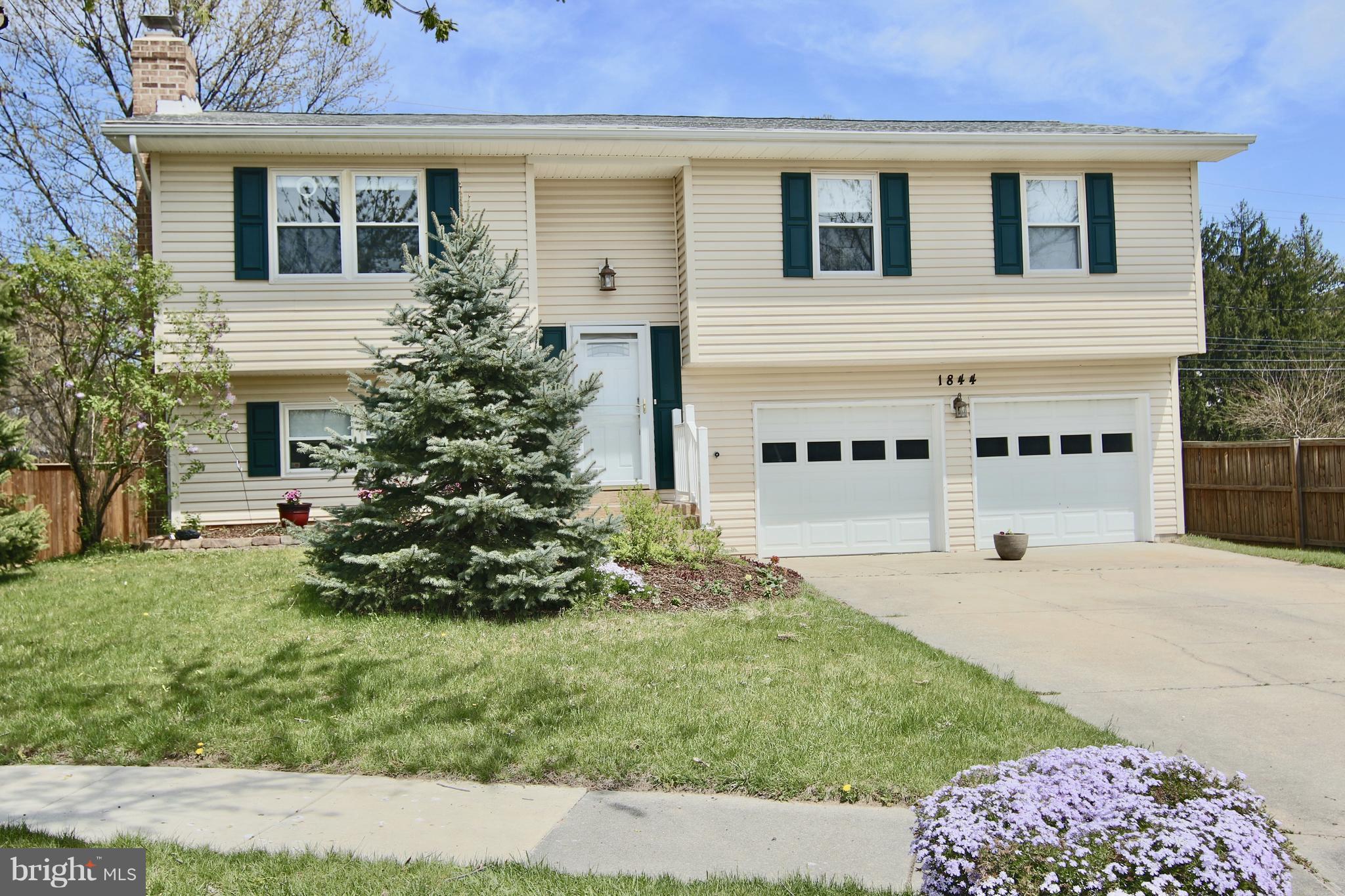 THE PROVINCES - Residential