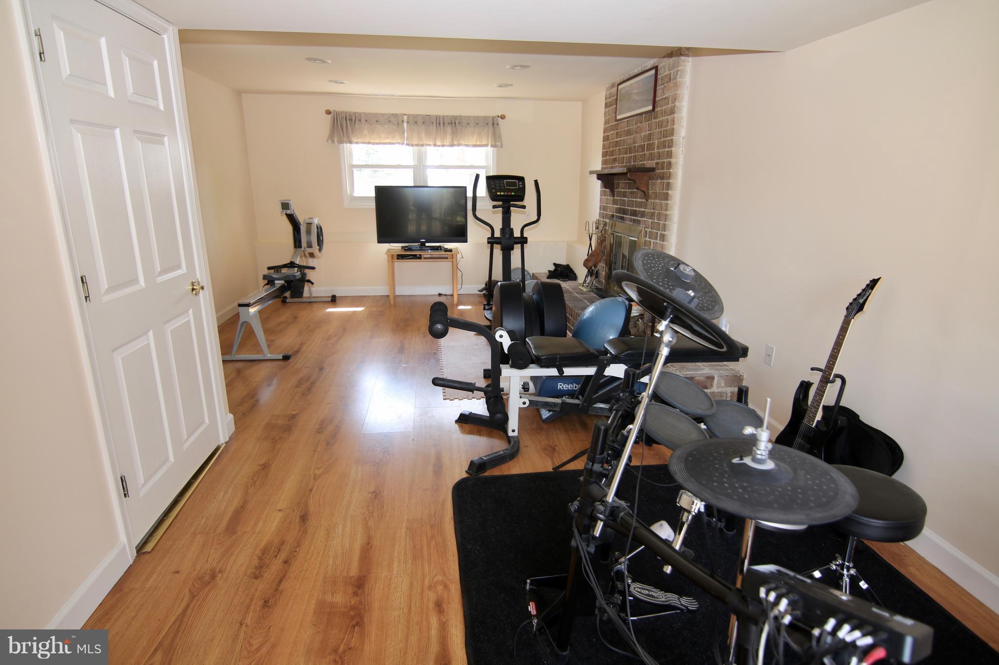 THE PROVINCES - Residential