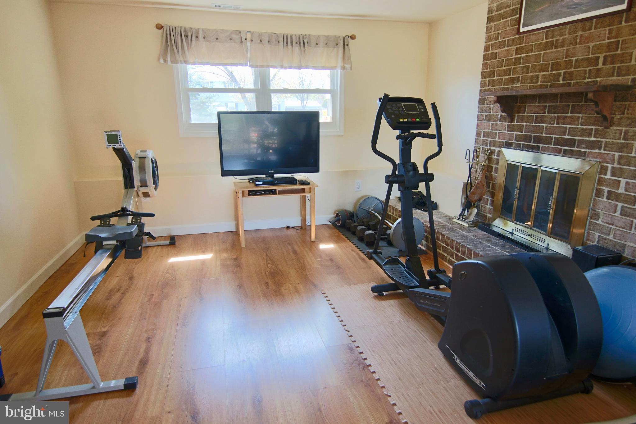 THE PROVINCES - Residential