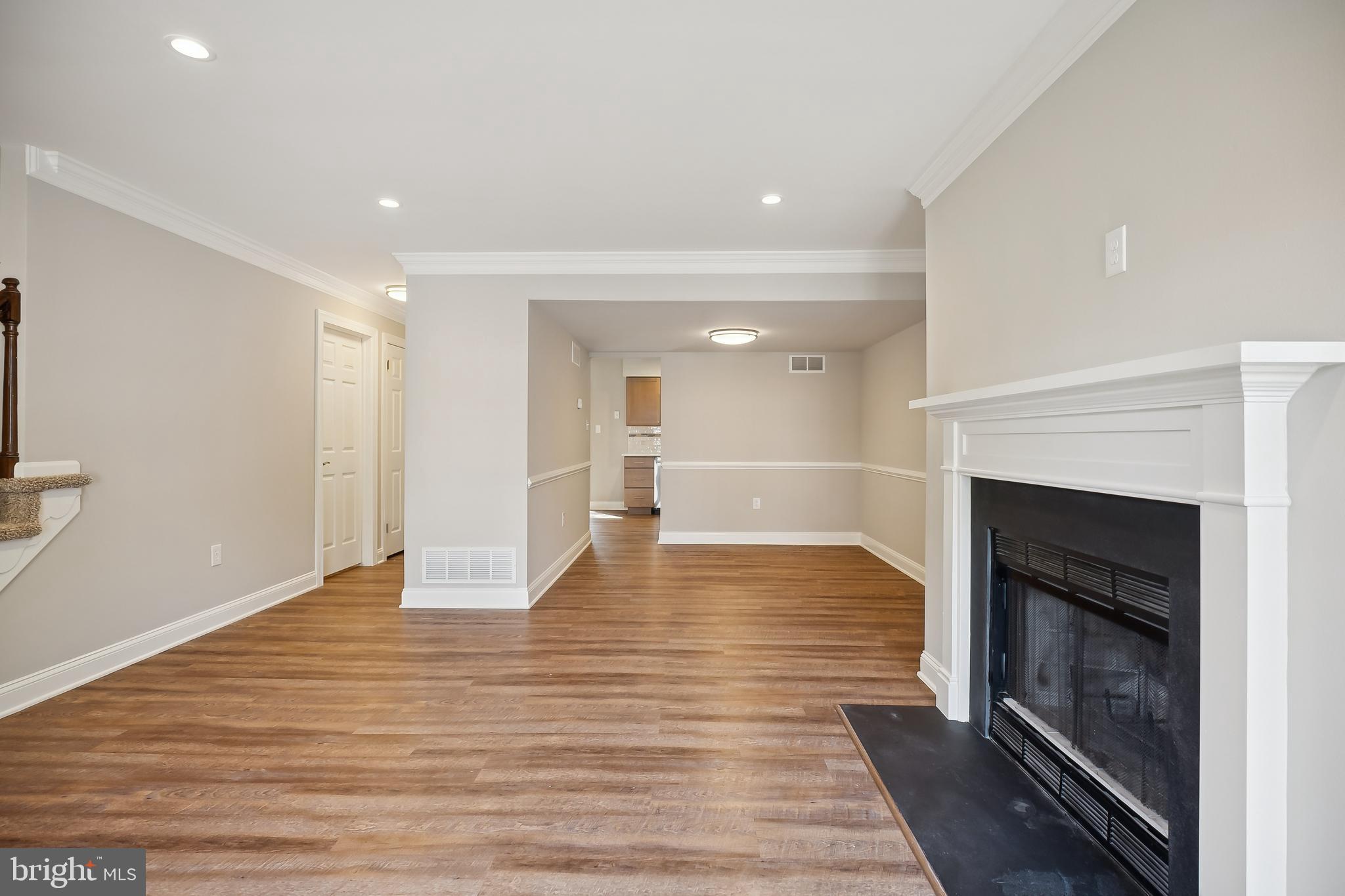 EAST FALLS - Residential Lease