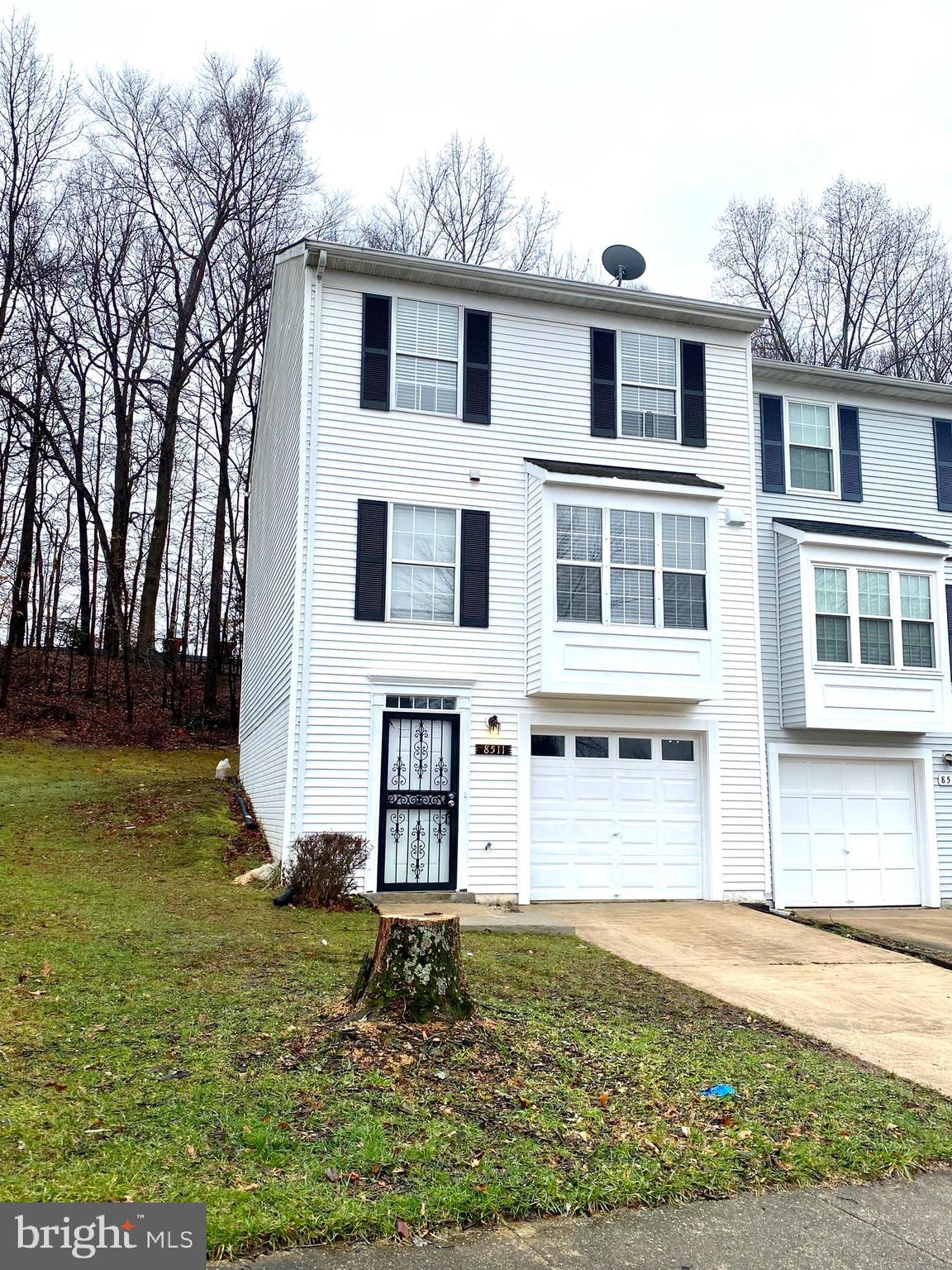 FORESTVILLE PARK - Residential Lease