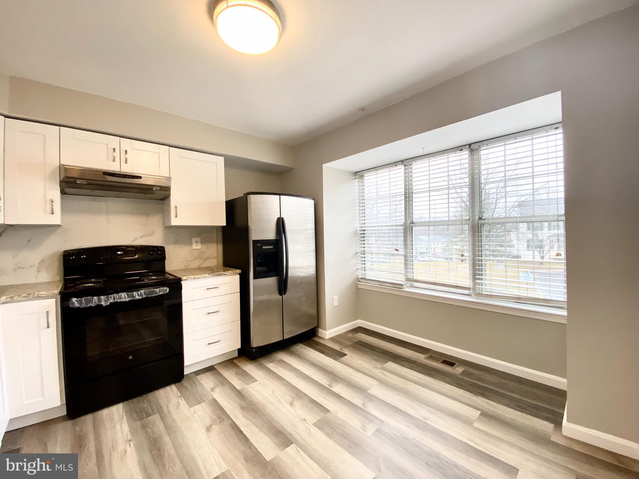 FORESTVILLE PARK - Residential Lease