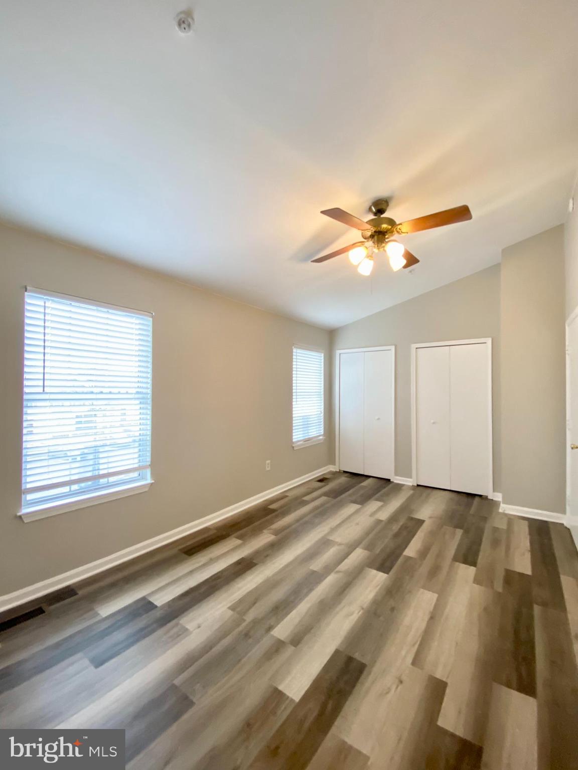 FORESTVILLE PARK - Residential Lease