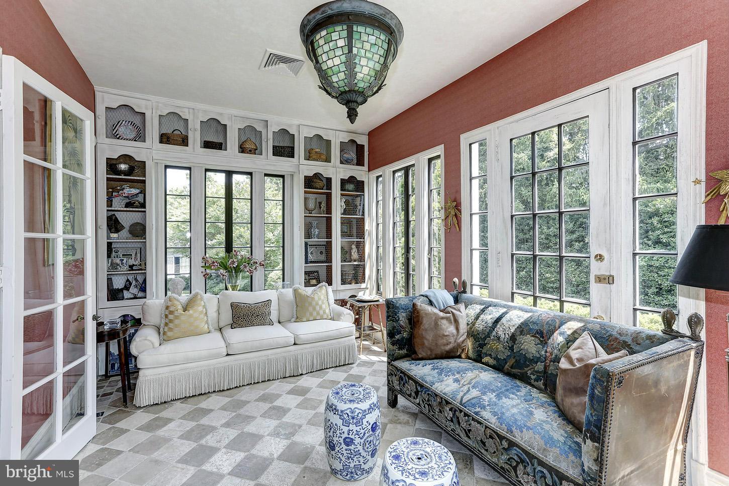 CHEVY CHASE - Residential