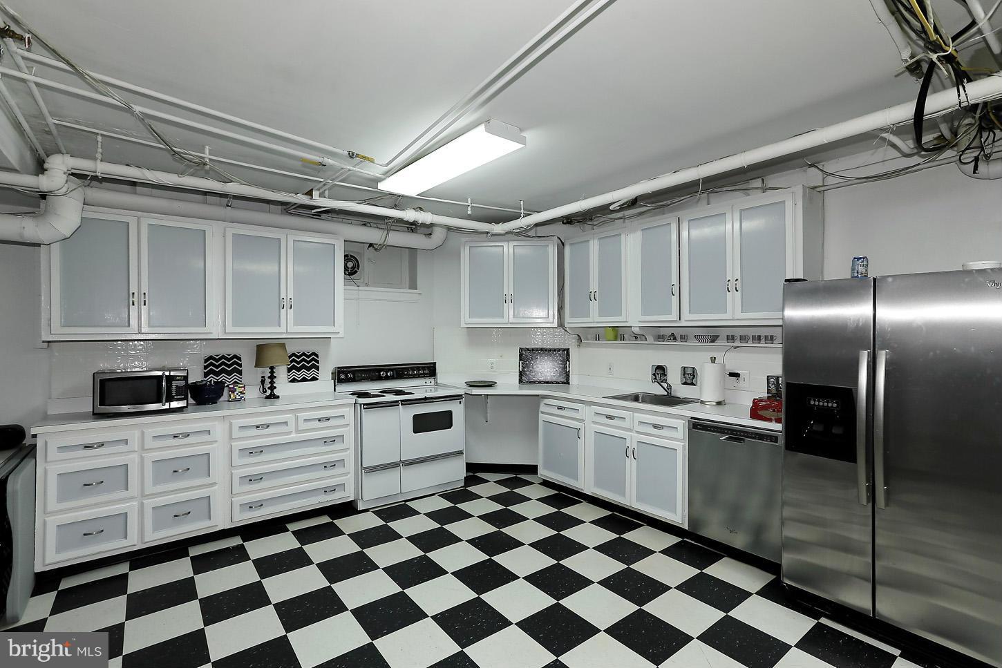 CHEVY CHASE - Residential