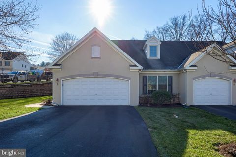 2 PITT COURT LANCASTER PA 17602