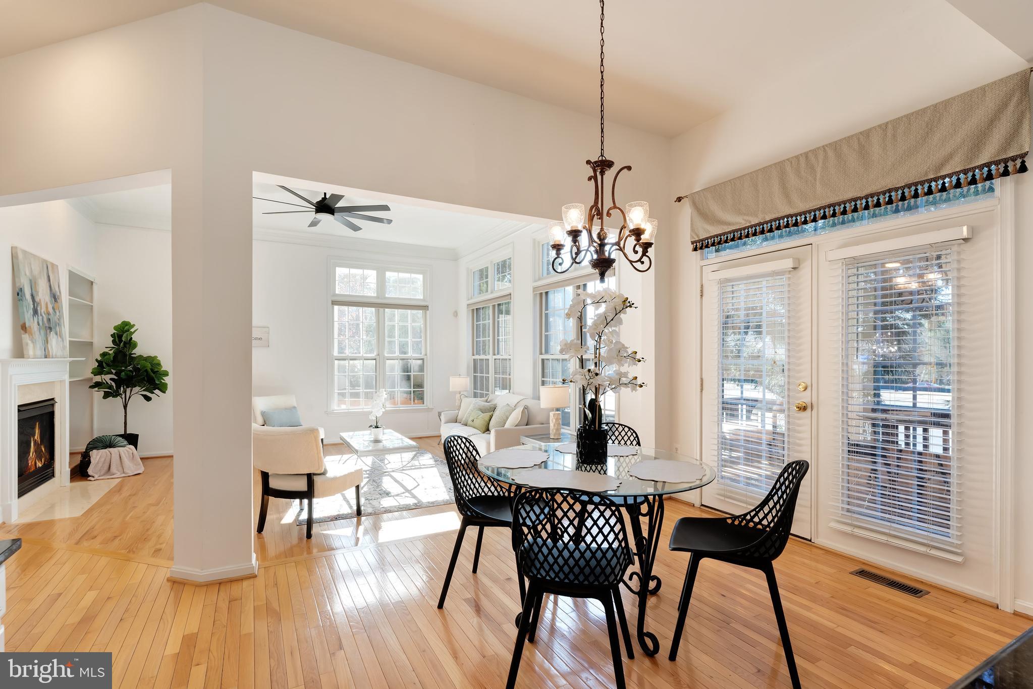 LYNDAM HILL - Residential