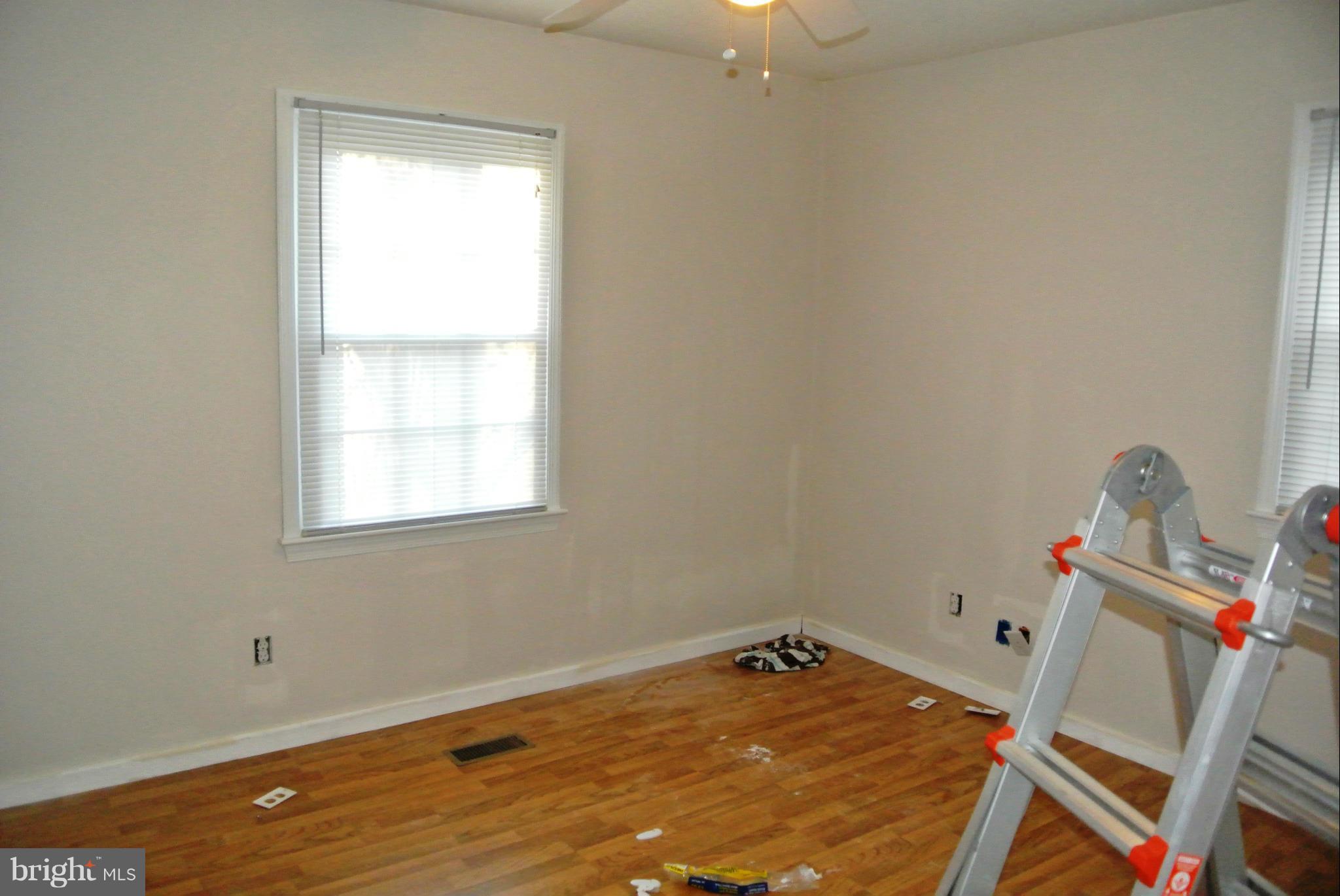 ESSEX SOUTH - Residential Lease