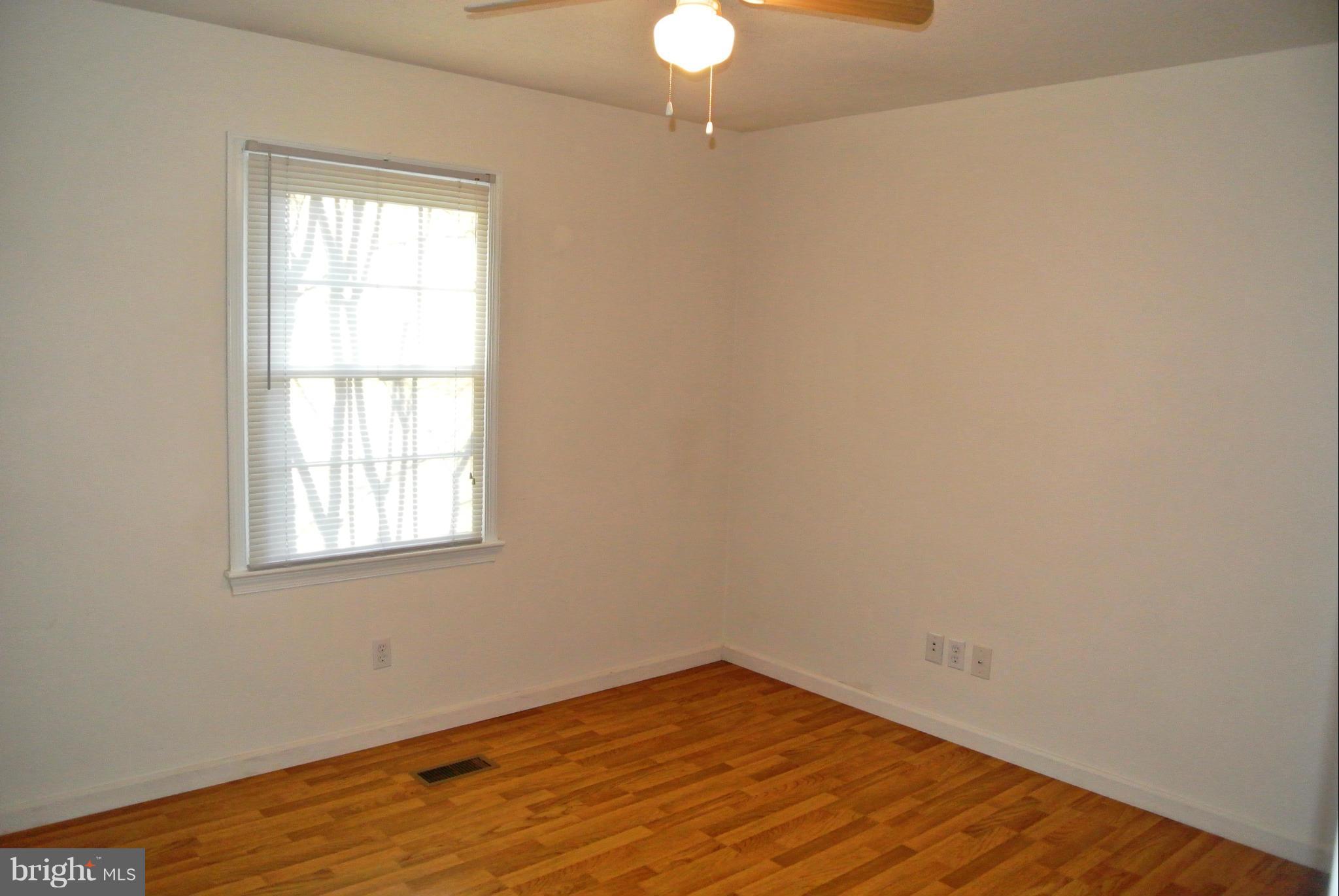 ESSEX SOUTH - Residential Lease