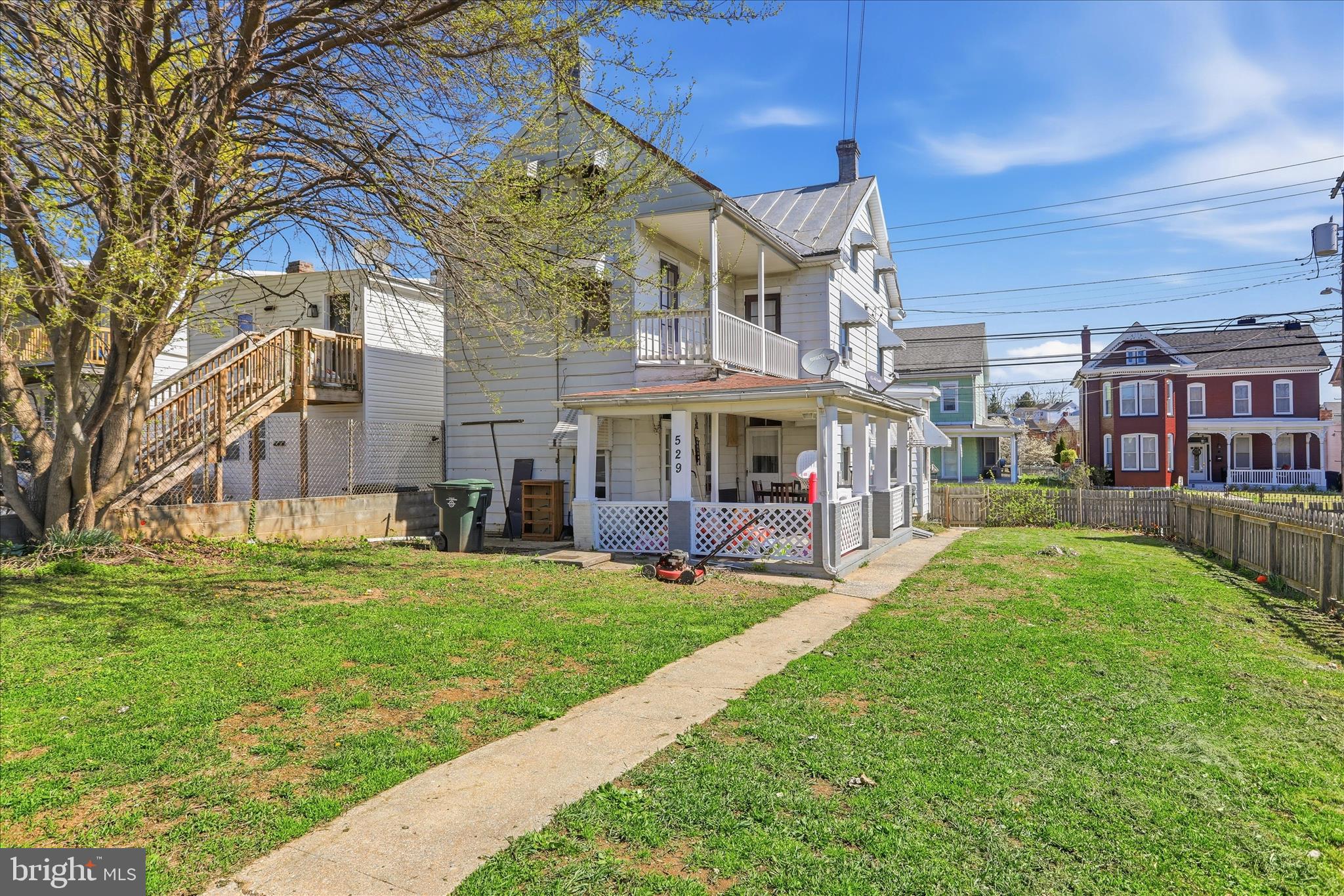 HAGERSTOWN - Residential