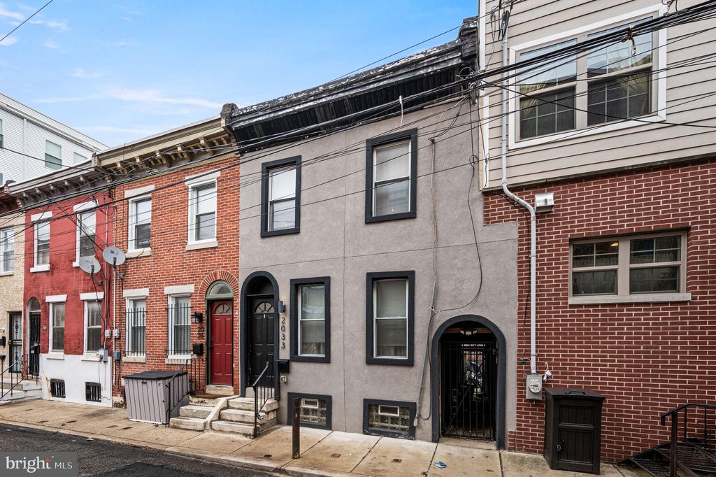 Photo of 2033 Hope Street, PHILADELPHIA, PA 19122 (MLS # PAPH2592030)