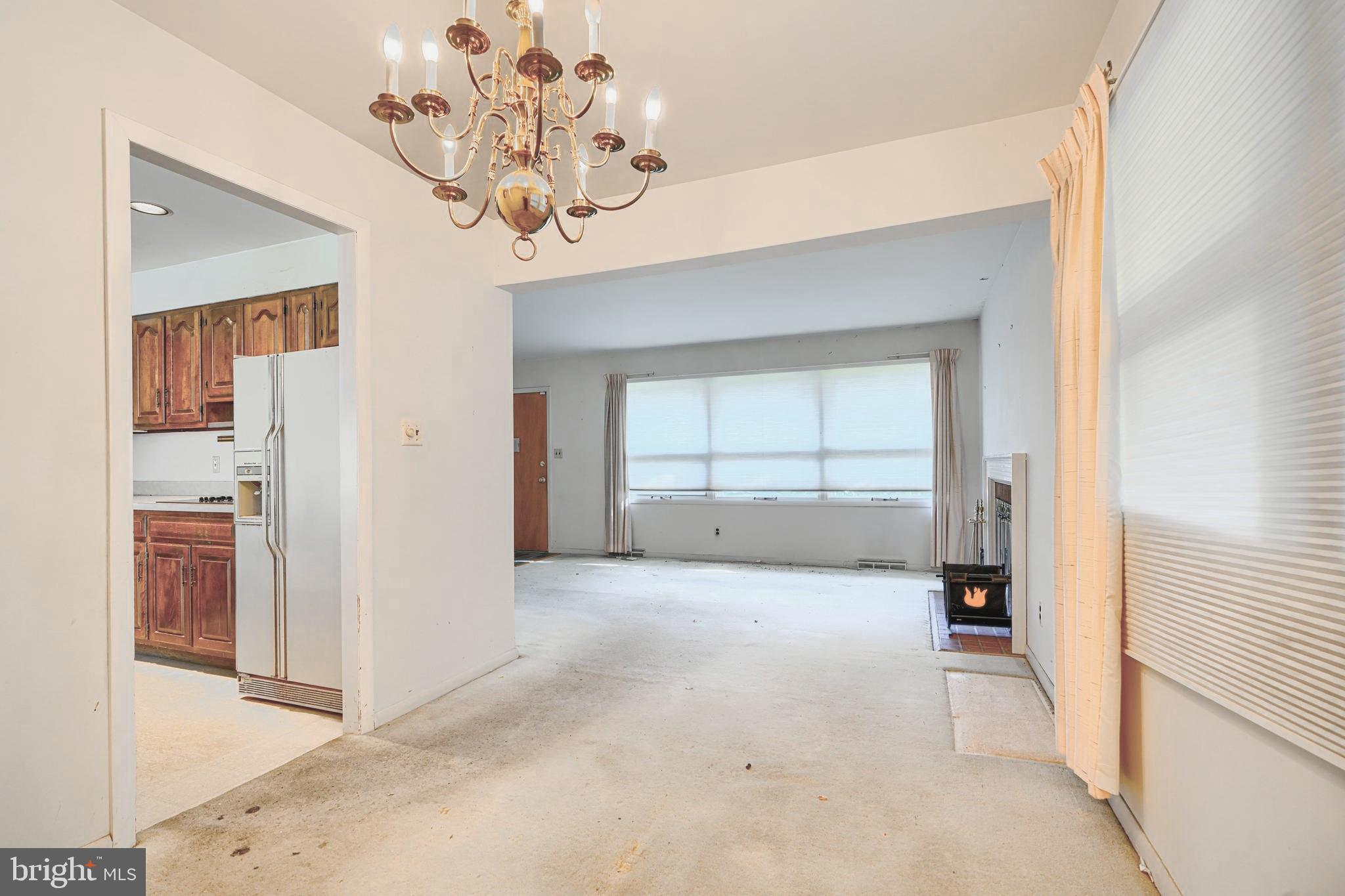 COLONIAL ACRES - Residential