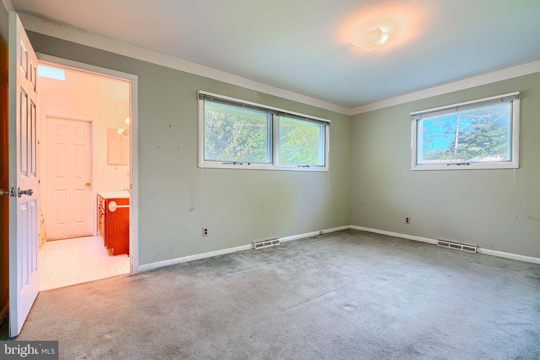 COLONIAL ACRES - Residential