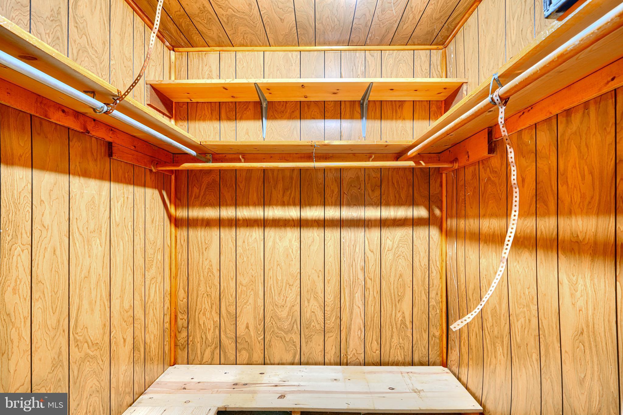 COLONIAL ACRES - Residential