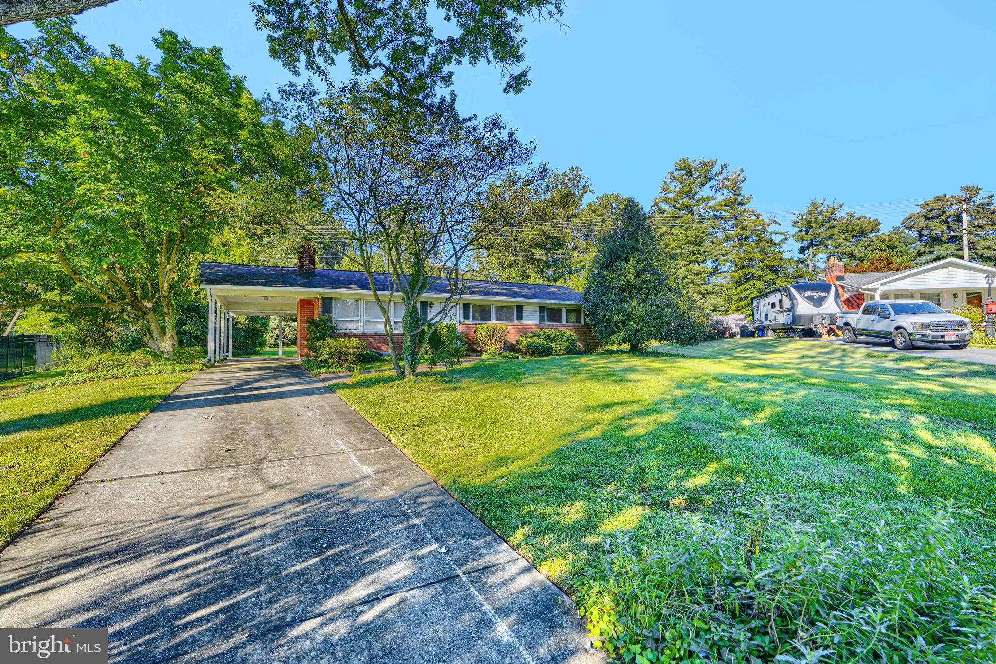 2 COLONIAL COURT