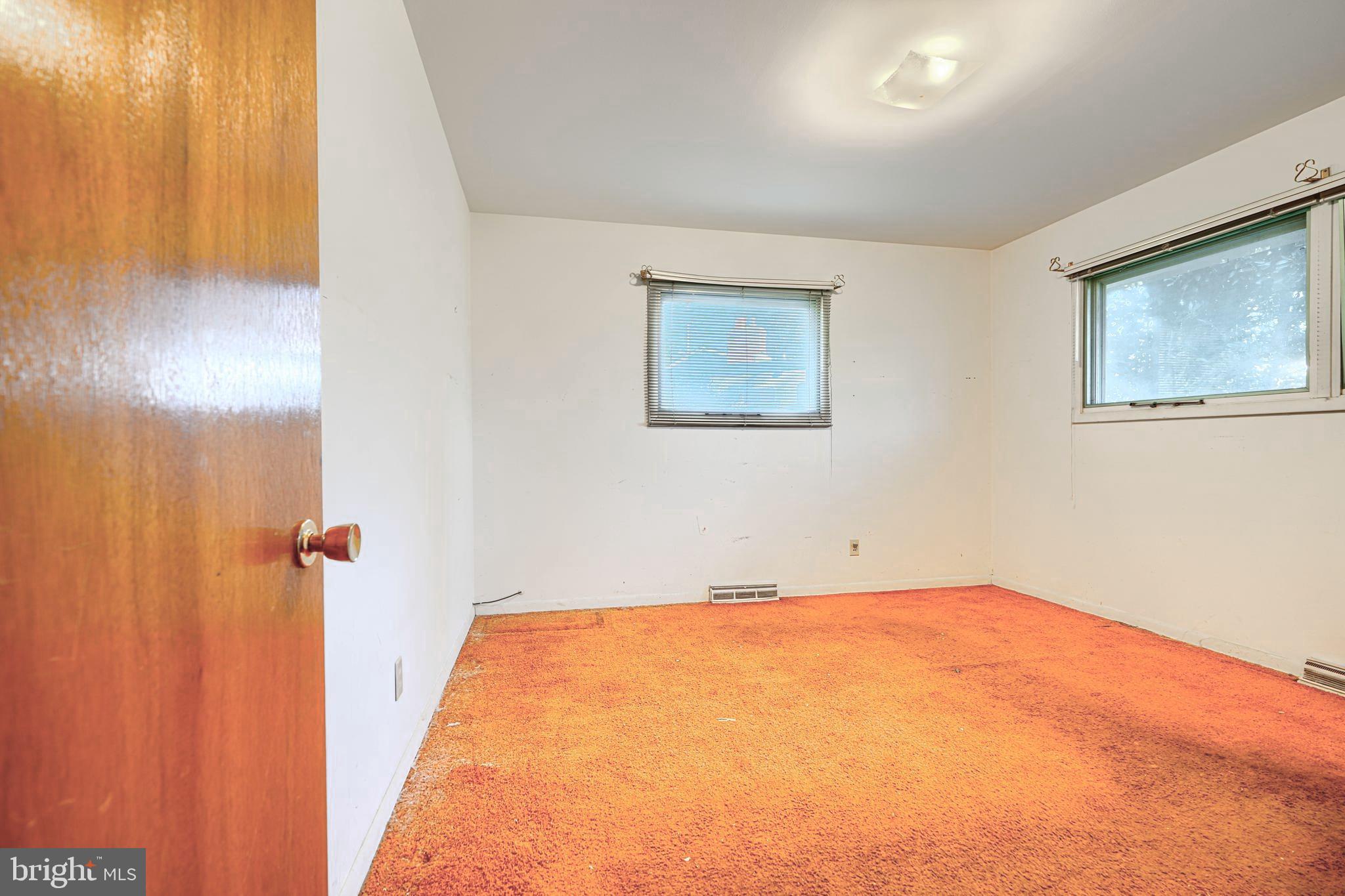 COLONIAL ACRES - Residential