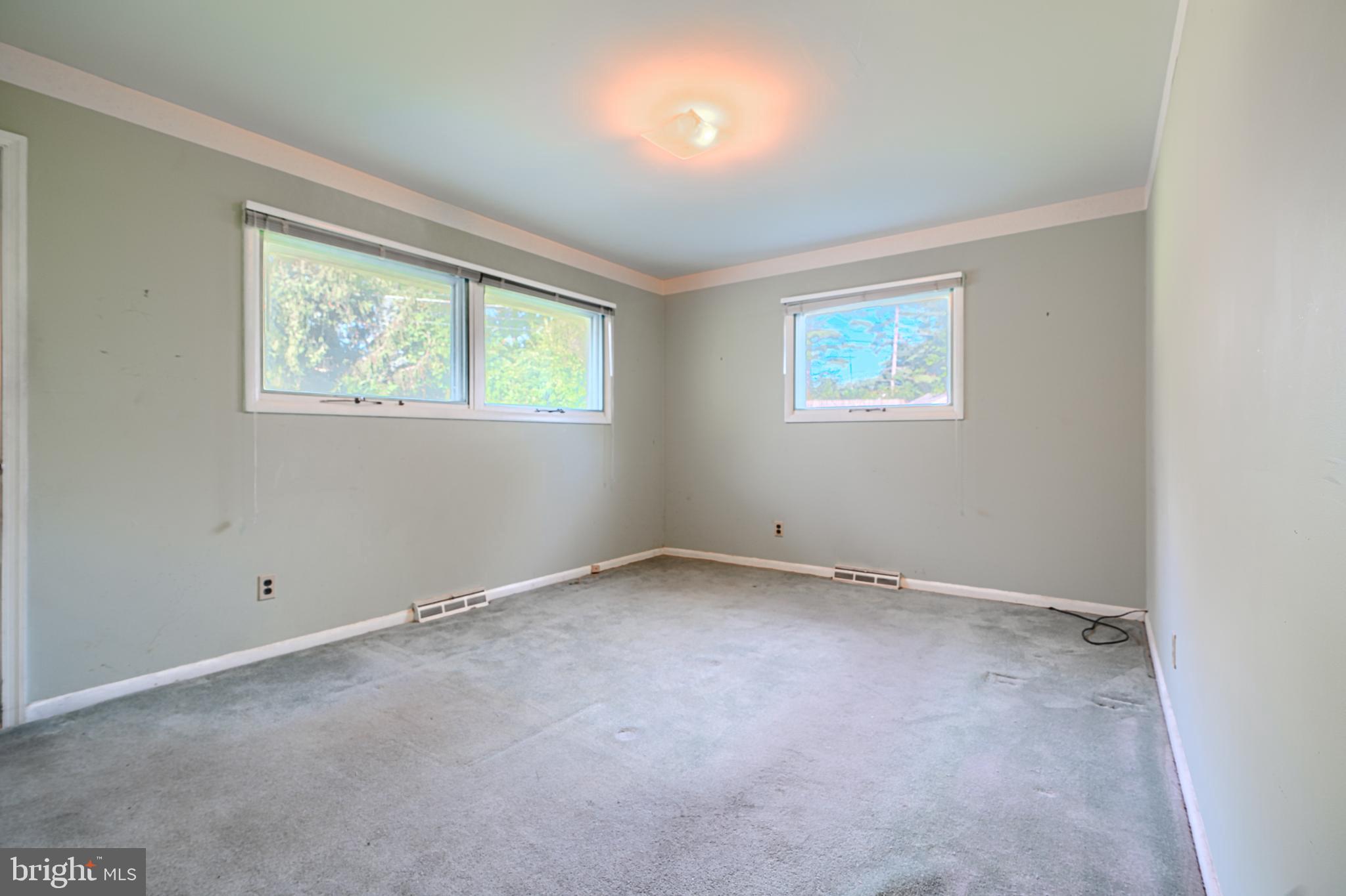 COLONIAL ACRES - Residential