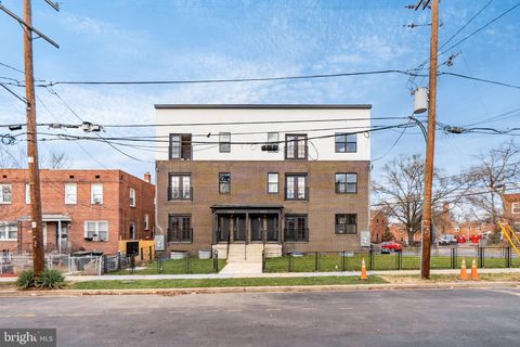 852 XENIA STREET SE 2 WASHINGTON DC 20032