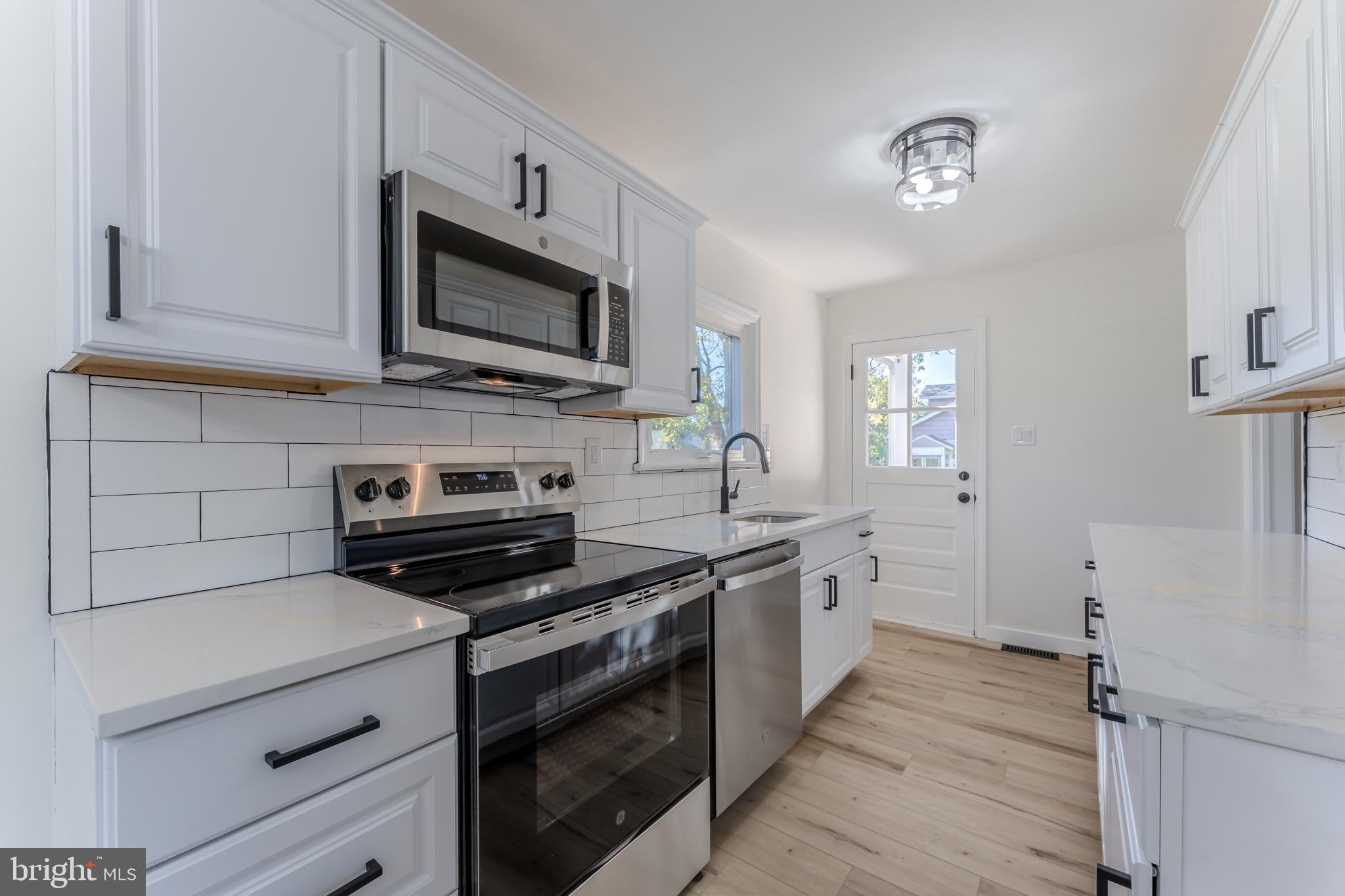 262 FAIRVIEW AVENUE
