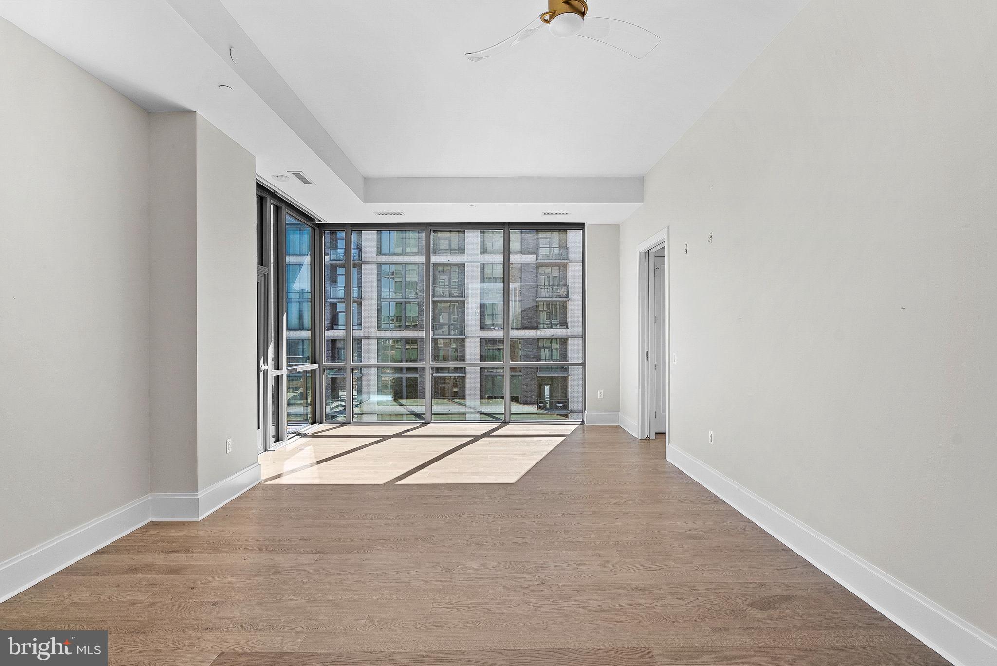 TYSONS CORNER - Residential