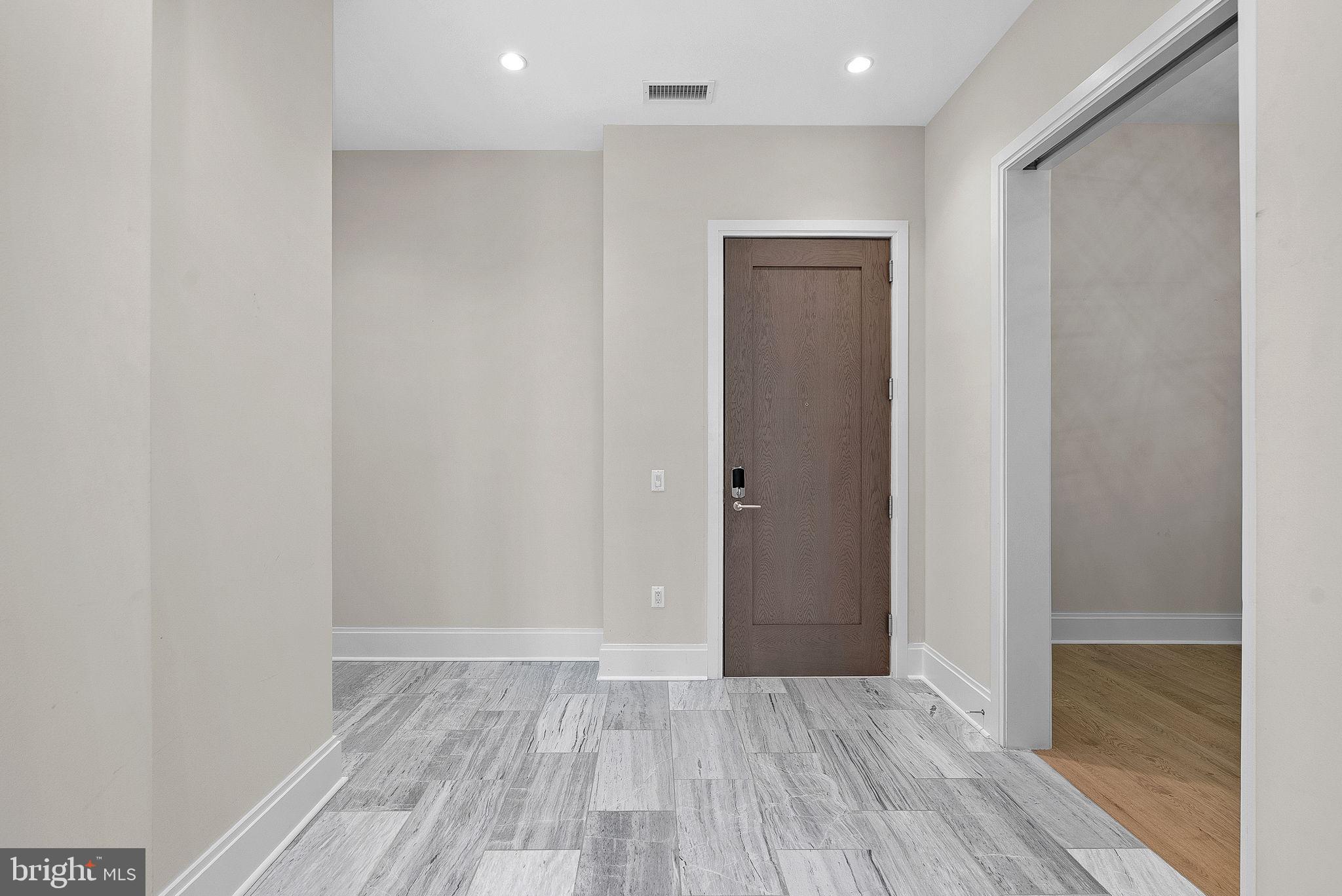 TYSONS CORNER - Residential