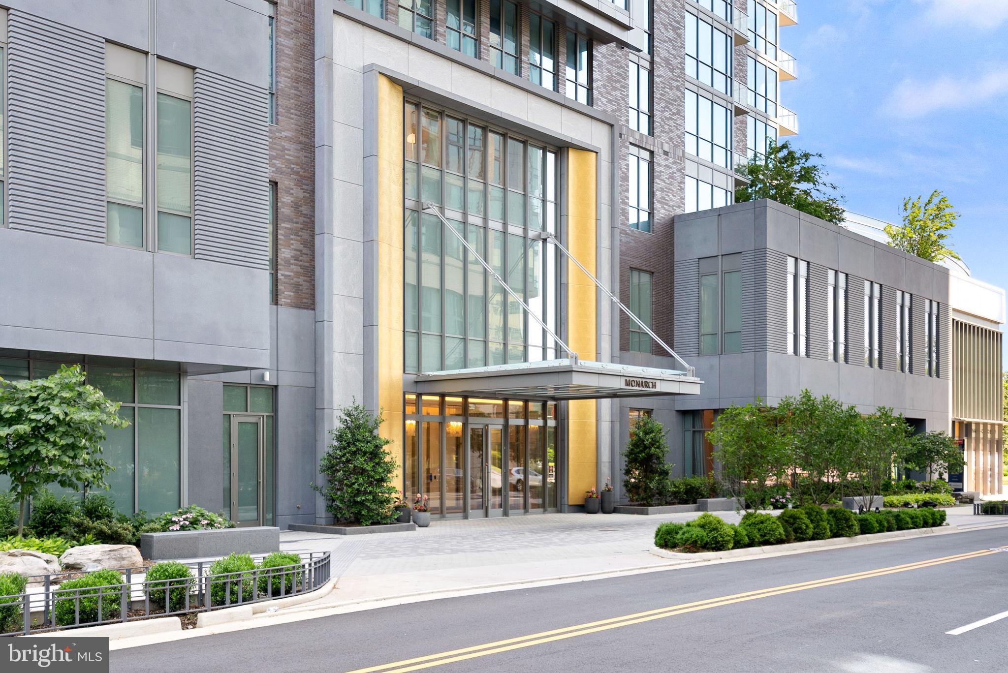 TYSONS CORNER - Residential