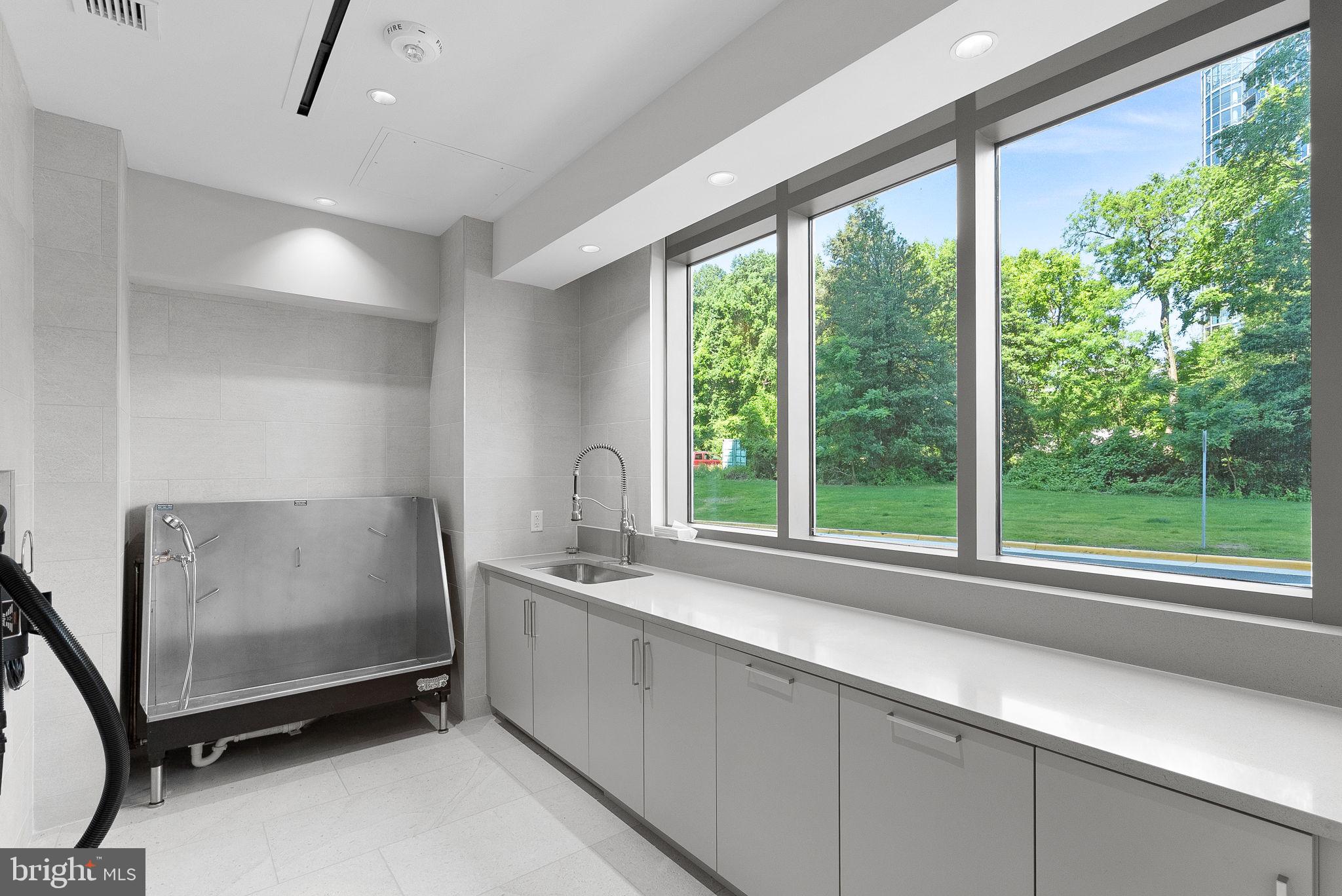 TYSONS CORNER - Residential