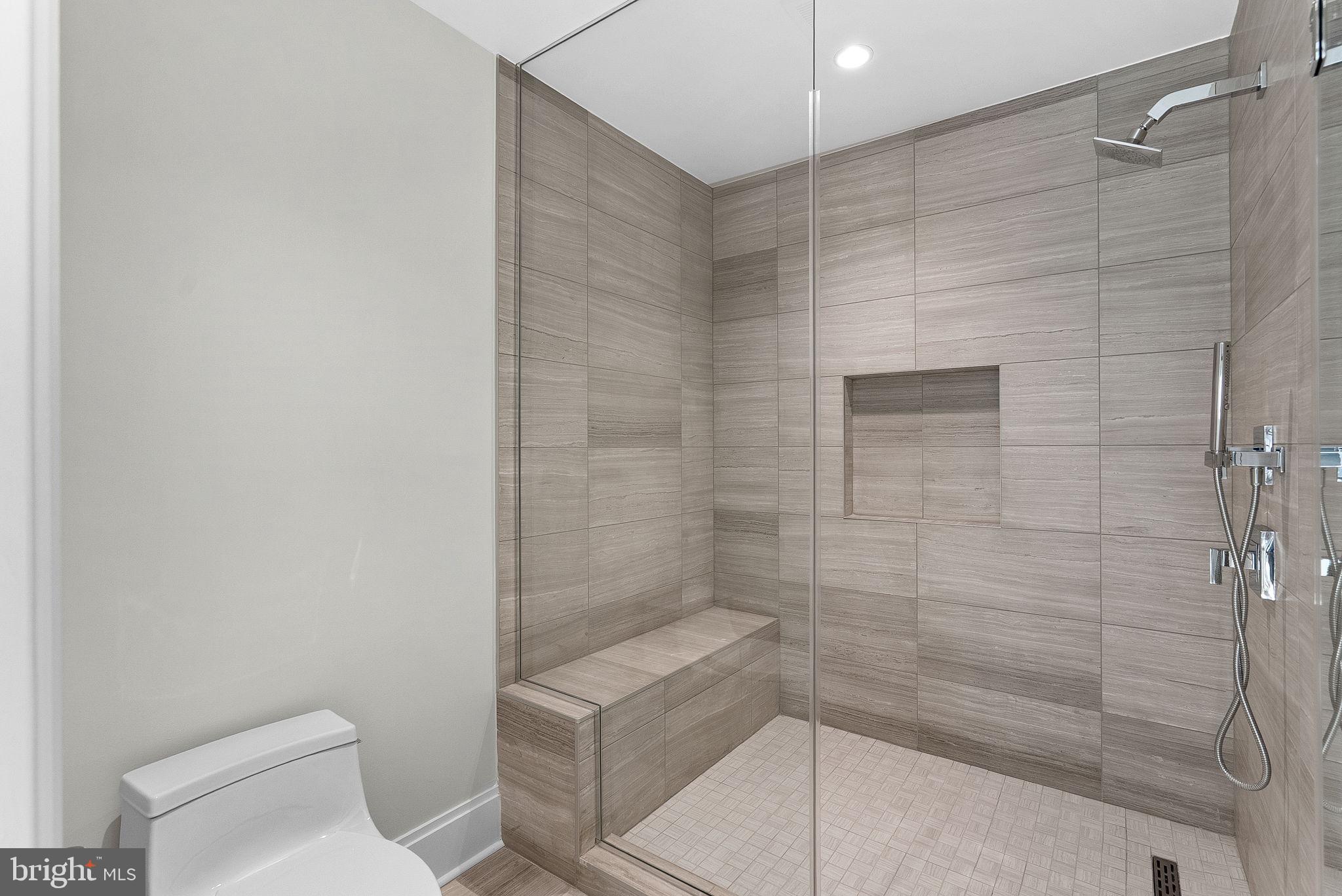 TYSONS CORNER - Residential