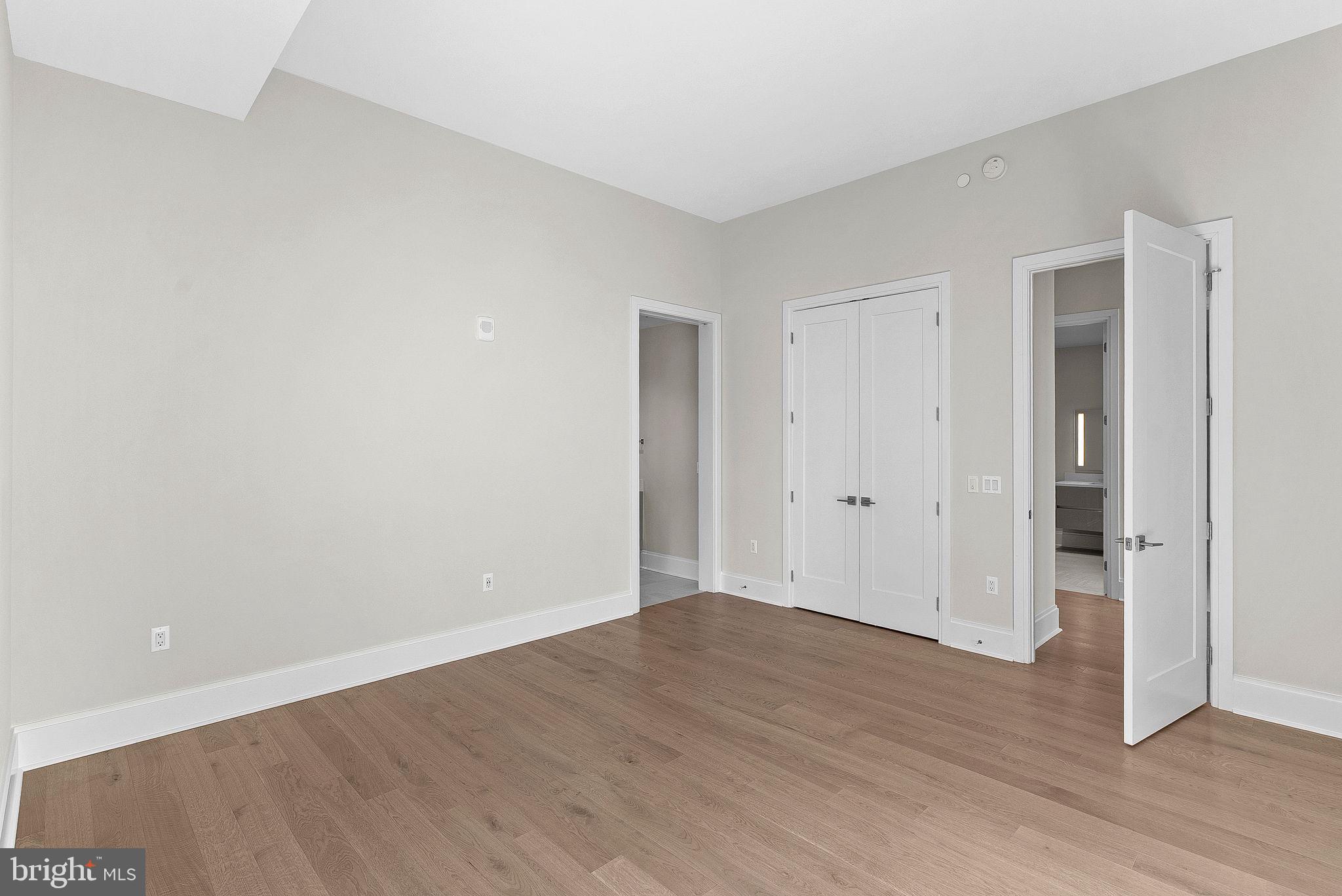 TYSONS CORNER - Residential