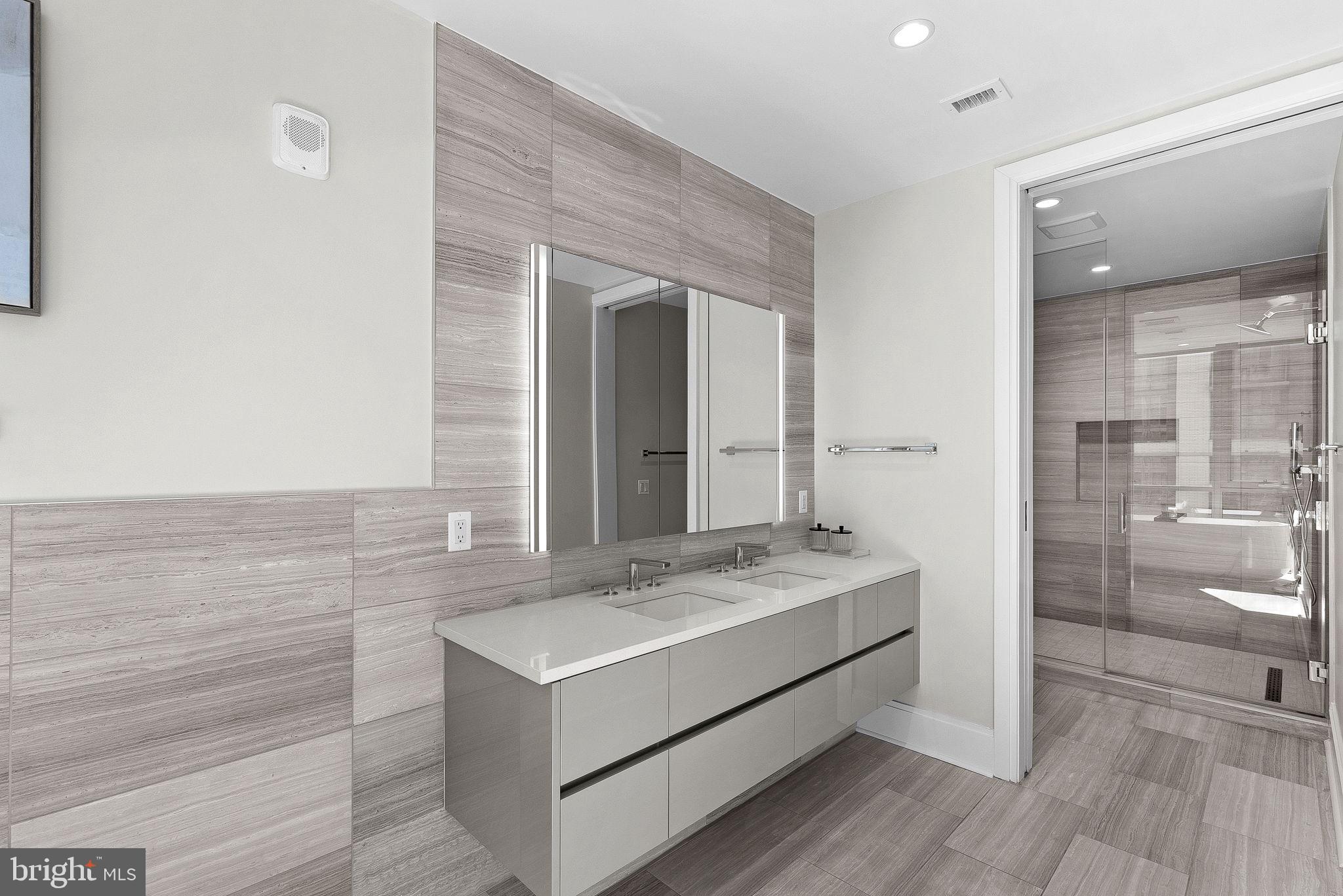 TYSONS CORNER - Residential