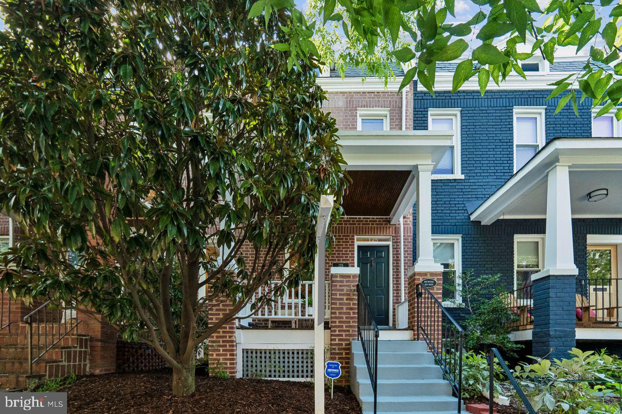 125 16TH STREET SE