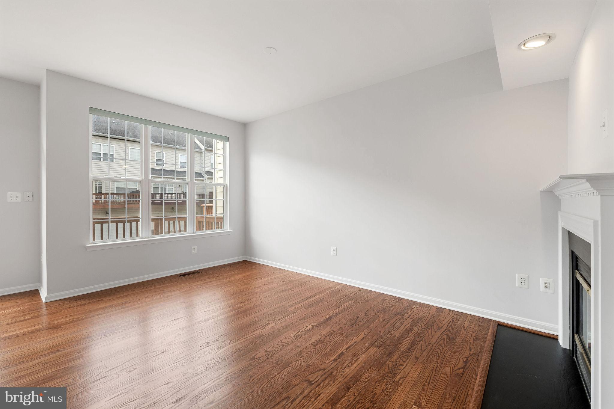 PRINCE WILLIAM TOWN CENTER - Residential Lease