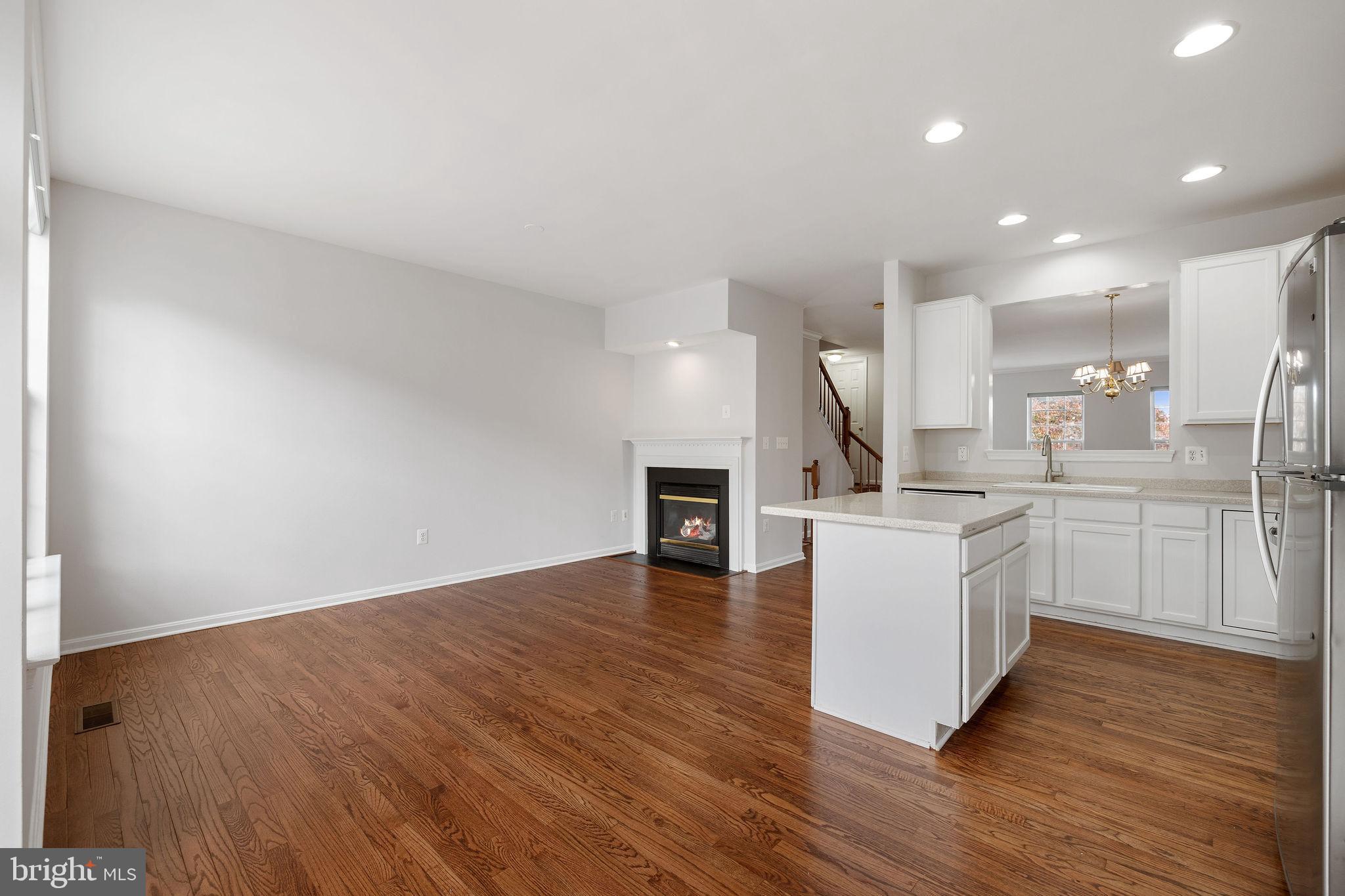 PRINCE WILLIAM TOWN CENTER - Residential Lease