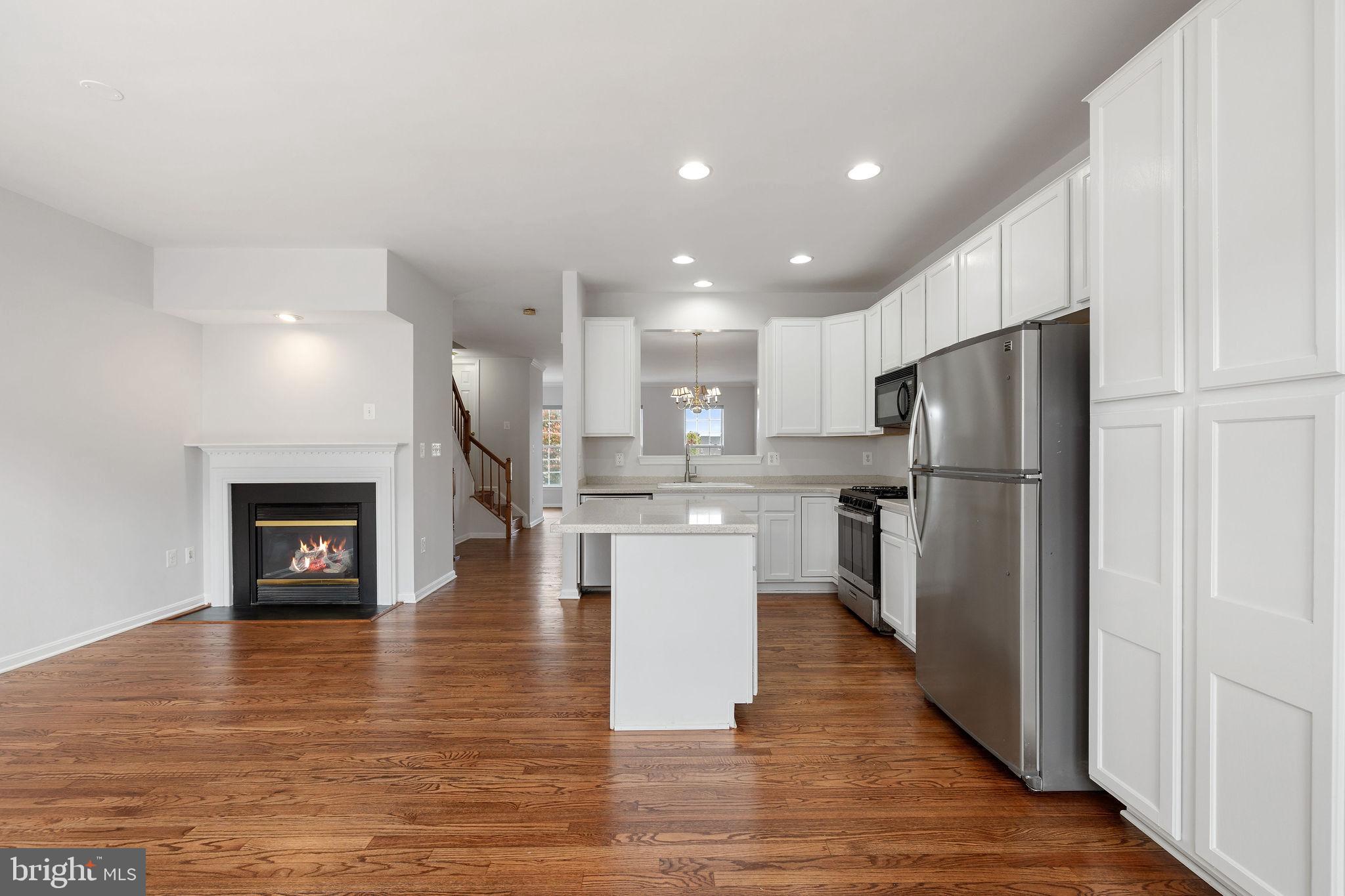 PRINCE WILLIAM TOWN CENTER - Residential Lease