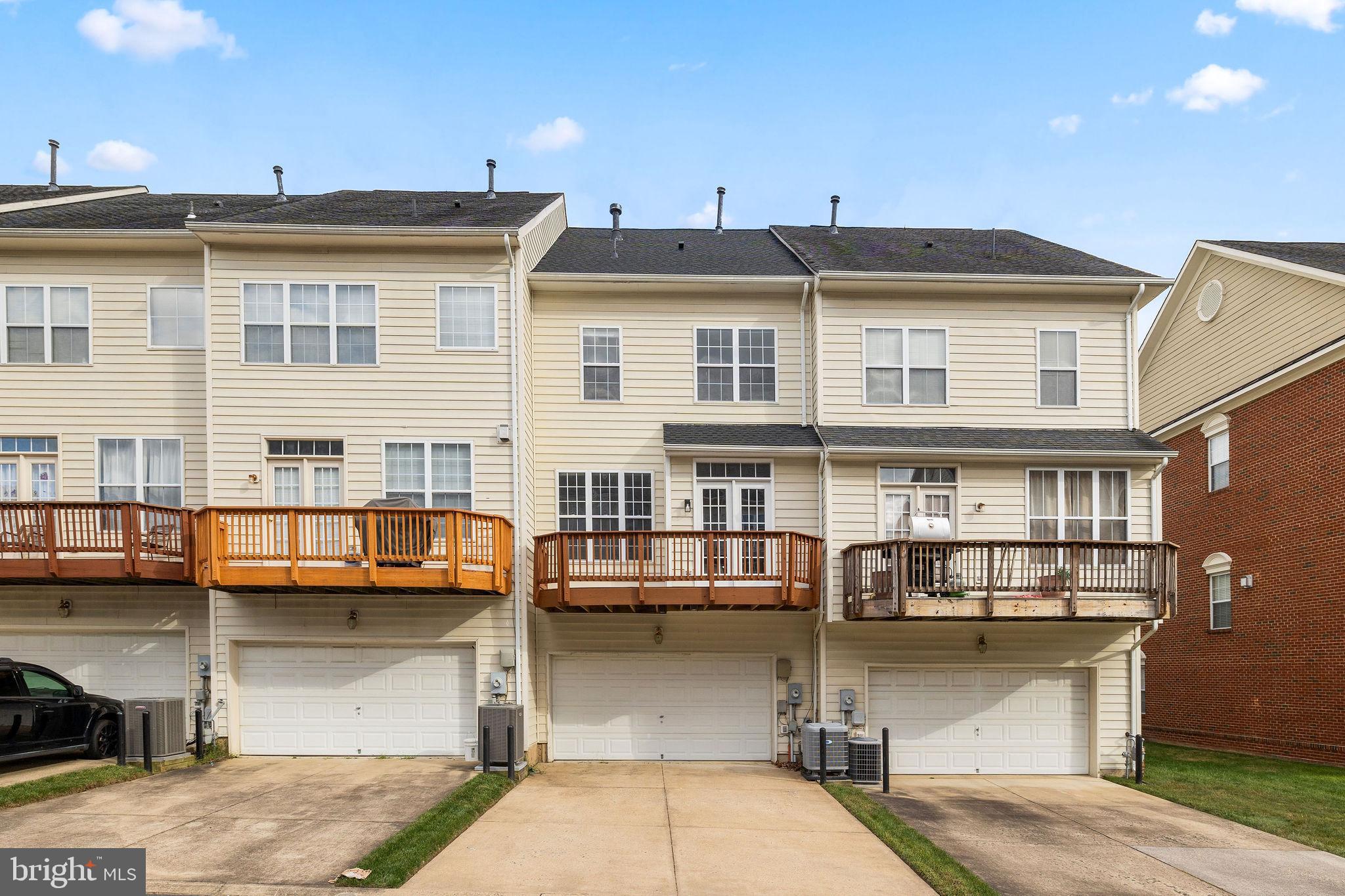 PRINCE WILLIAM TOWN CENTER - Residential Lease