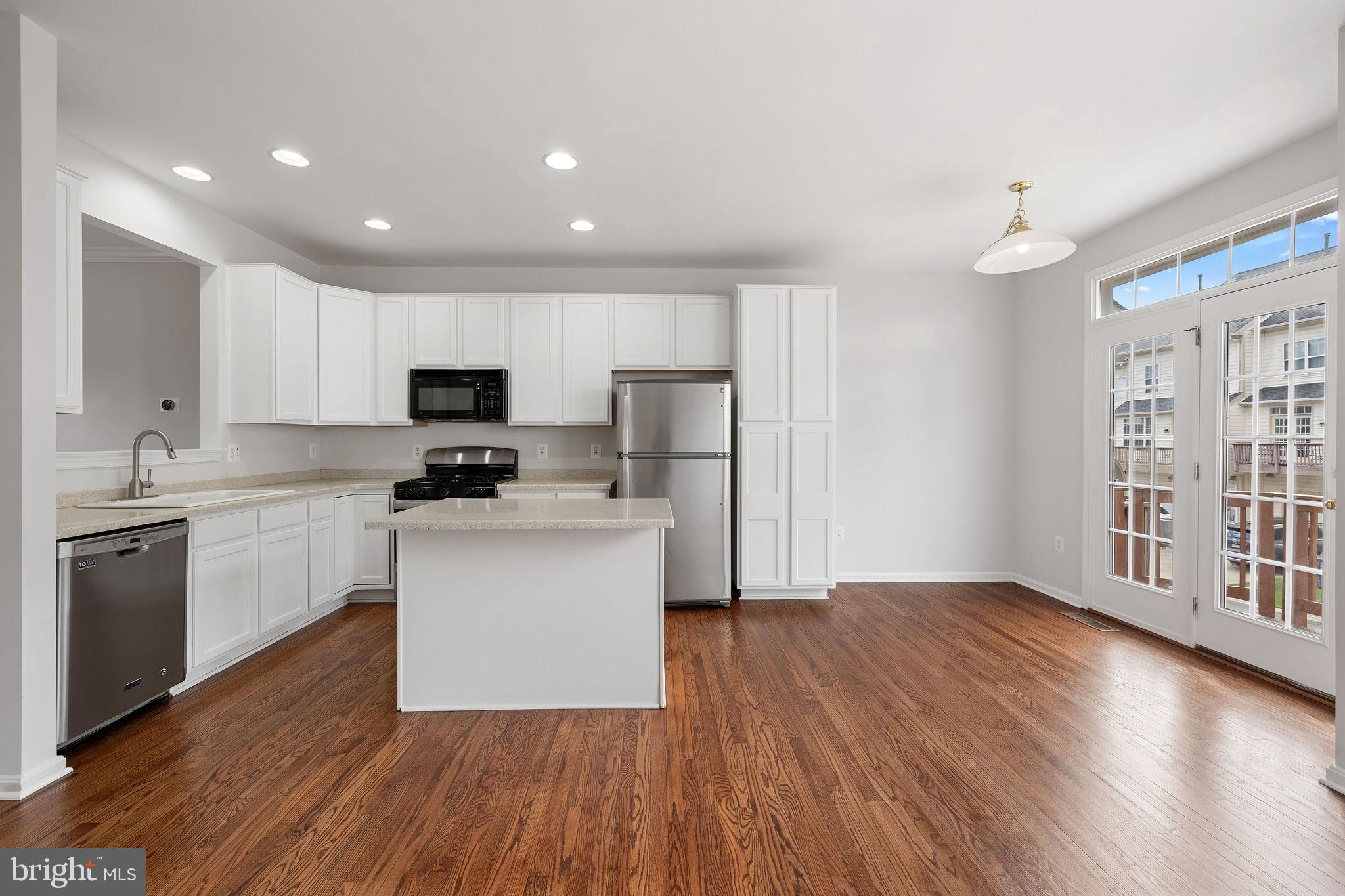 PRINCE WILLIAM TOWN CENTER - Residential Lease