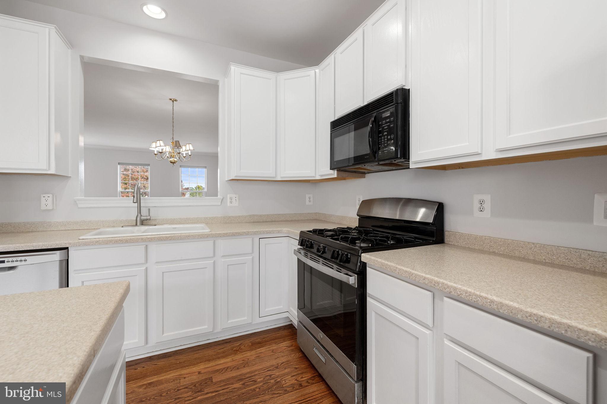 PRINCE WILLIAM TOWN CENTER - Residential Lease