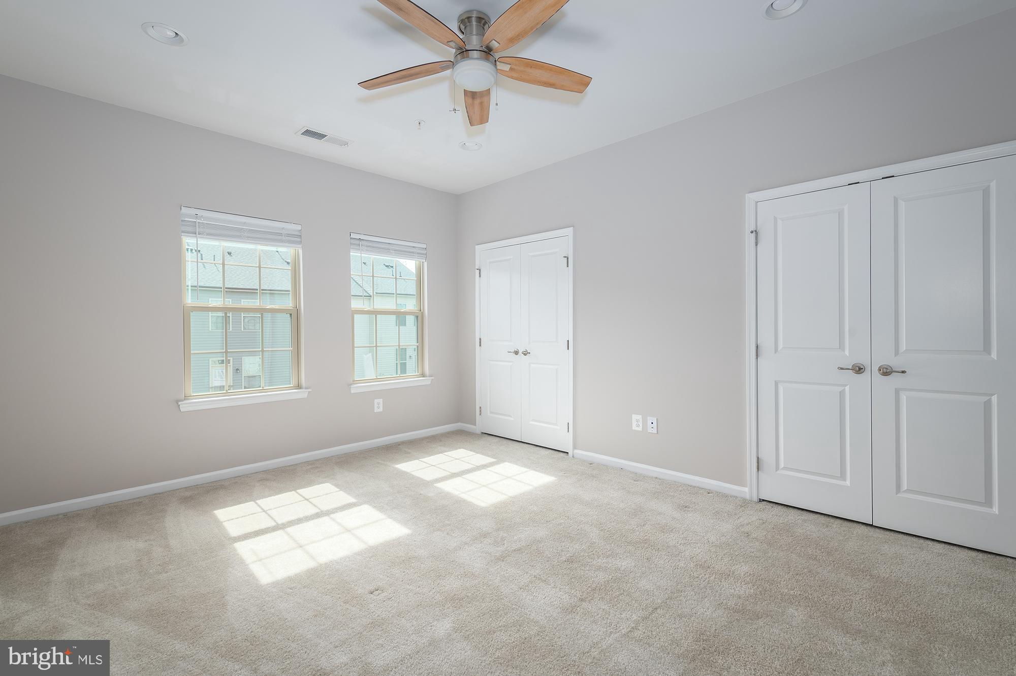 PARKSIDE - Residential