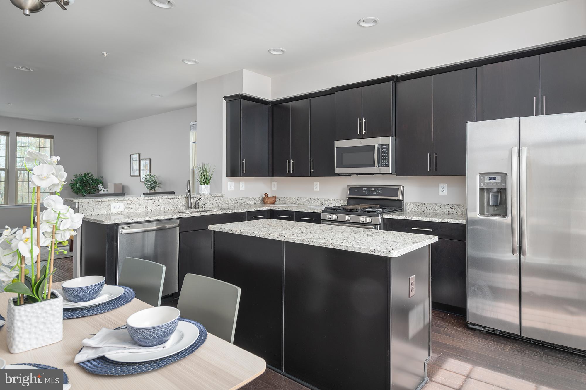 PARKSIDE - Residential